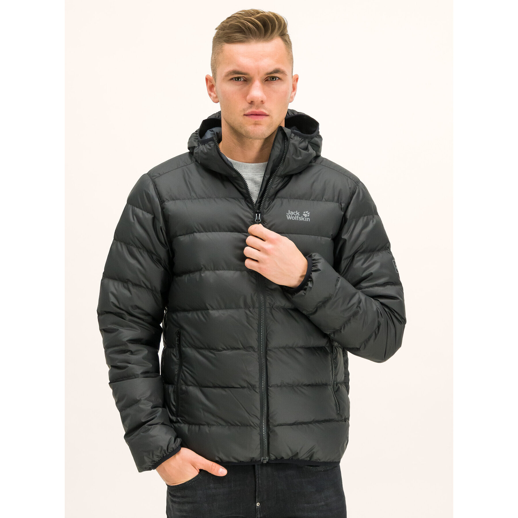 Jack Wolfskin Пухено яке Helium 1200573 Черен Regular Fit - Pepit.bg