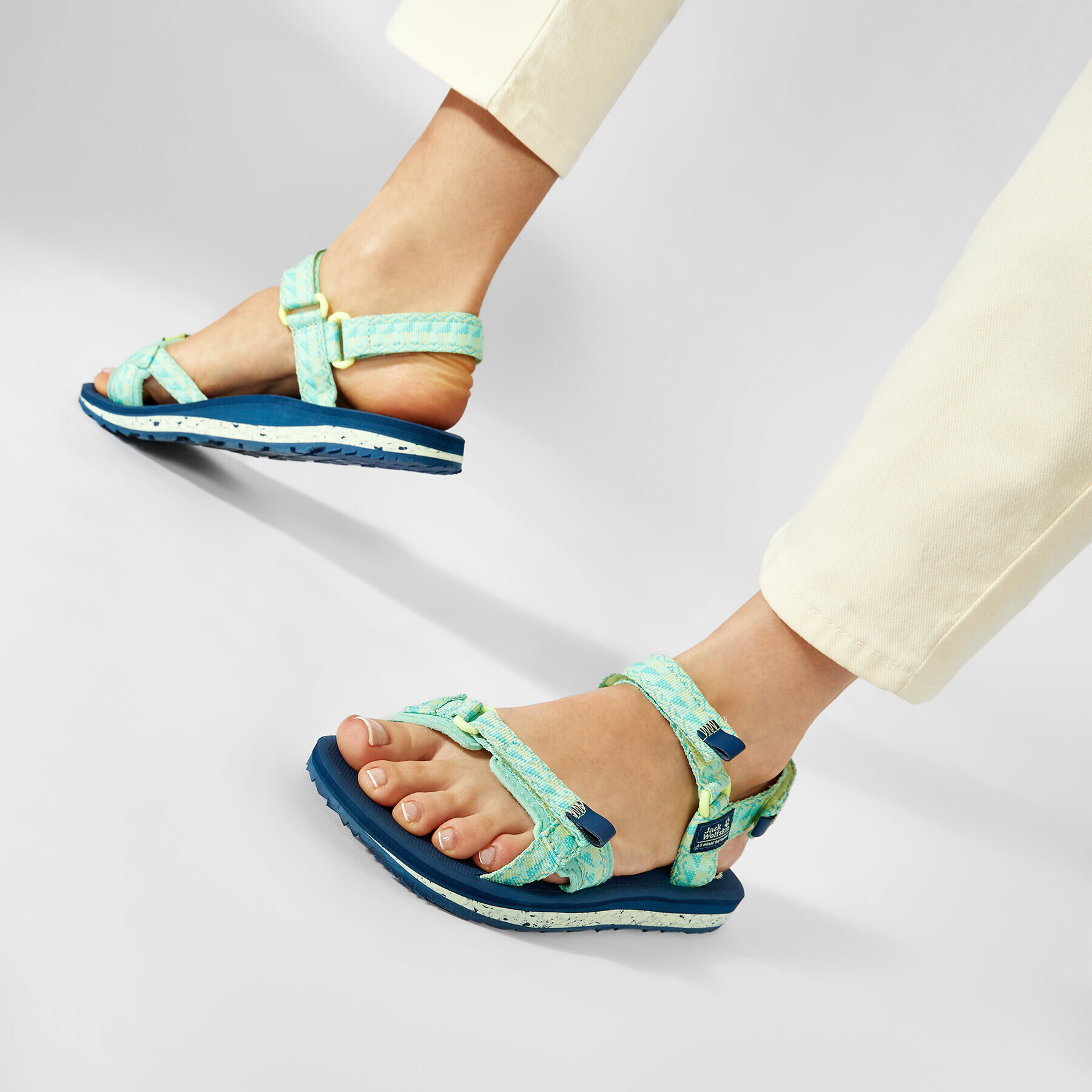 Jack Wolfskin Сандали Outfresh Sandal W 4039461 Зелен - Pepit.bg