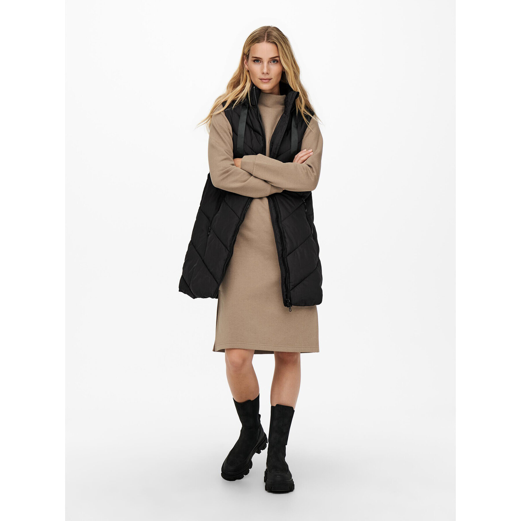 JDY Елек 15220630 Черен Regular Fit - Pepit.bg
