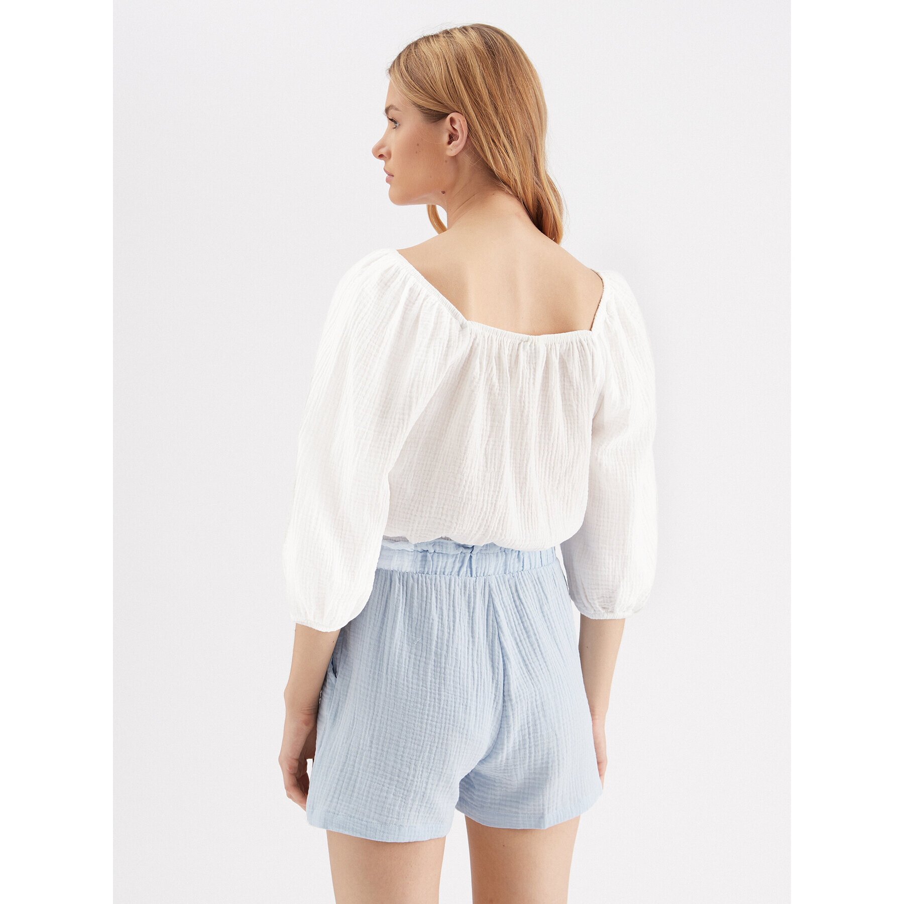 JDY Блуза 15288358 Бял Cropped Fit - Pepit.bg