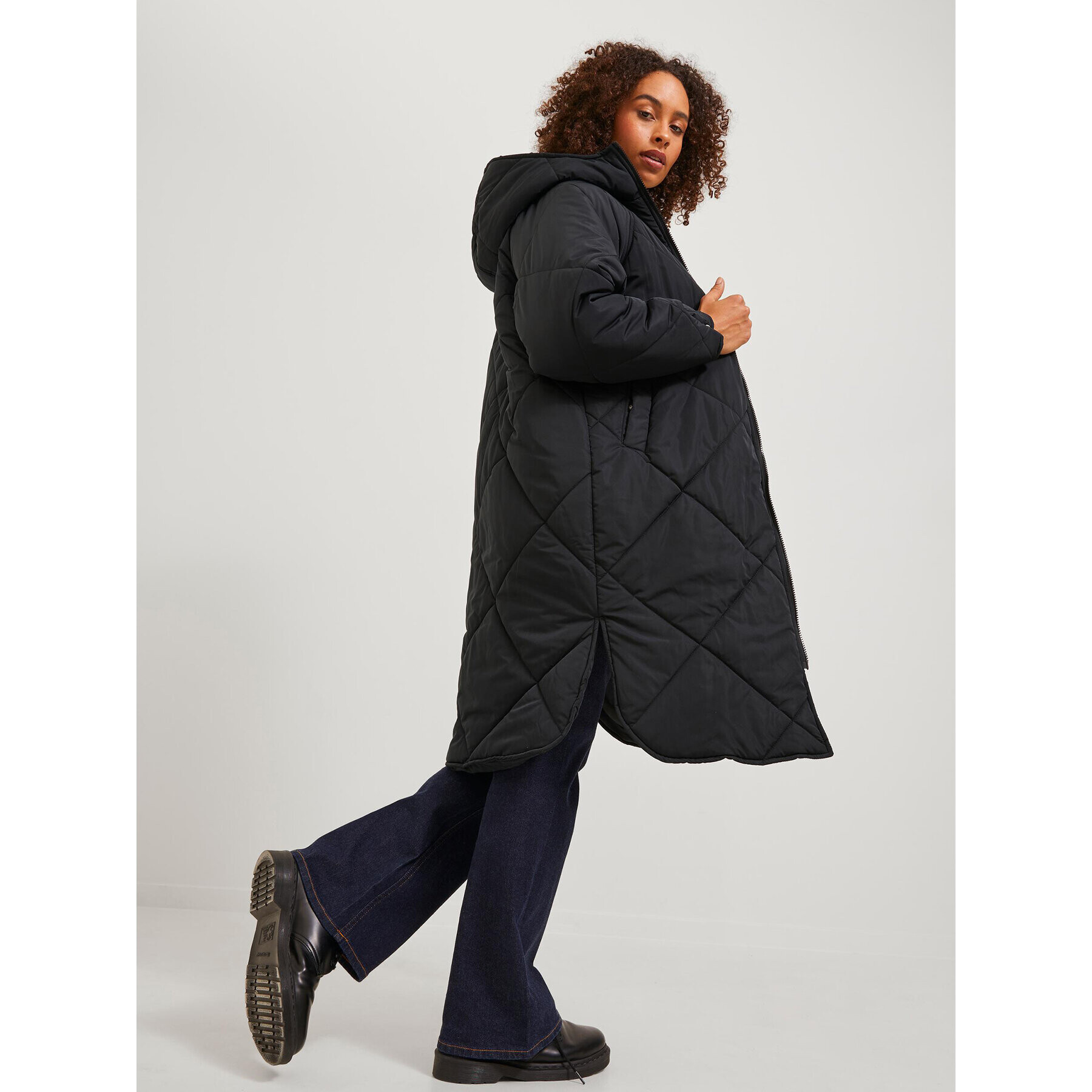 JJXX Пухено яке 12236451 Черен Regular Fit - Pepit.bg