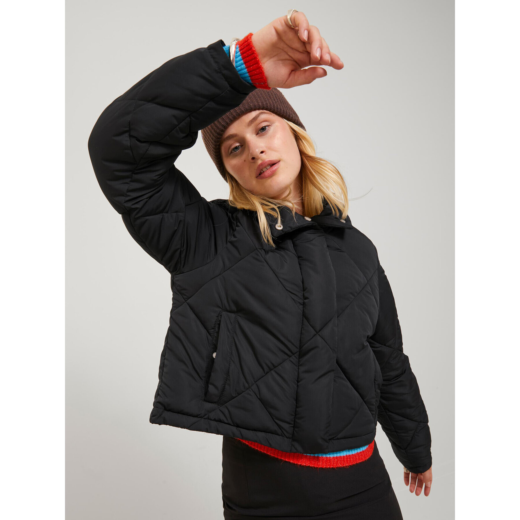 JJXX Пухено яке 12236457 Черен Regular Fit - Pepit.bg