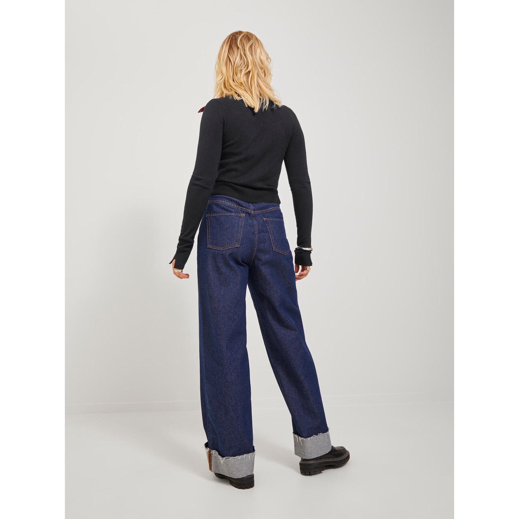 JJXX Пуловер 12224416 Черен Slim Fit - Pepit.bg