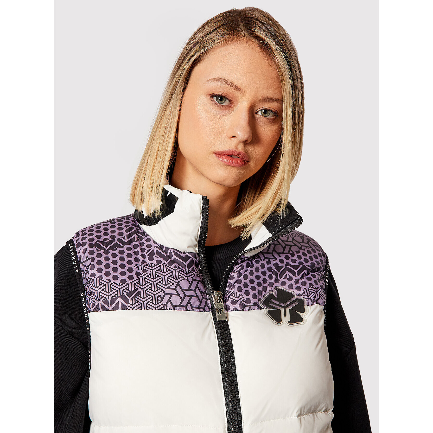 John Richmond Елек Raise UWA21039PI Бял Regular Fit - Pepit.bg