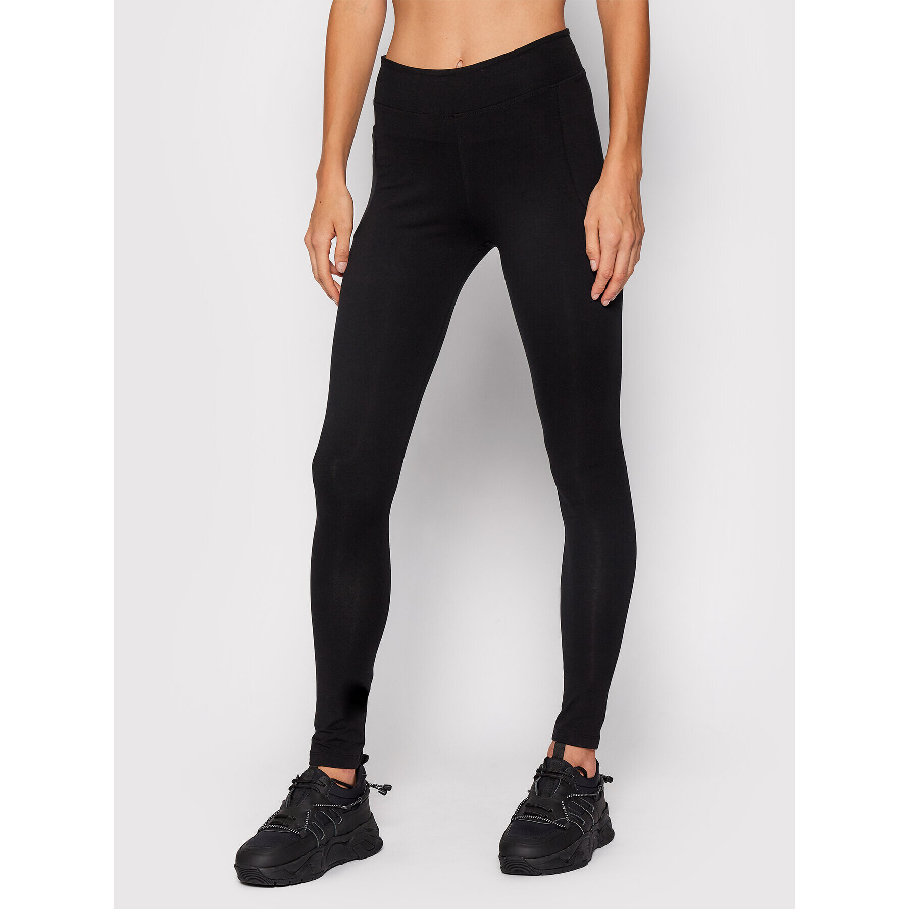 John Richmond Клин Yiuma UWA21029LE Черен Slim Fit - Pepit.bg