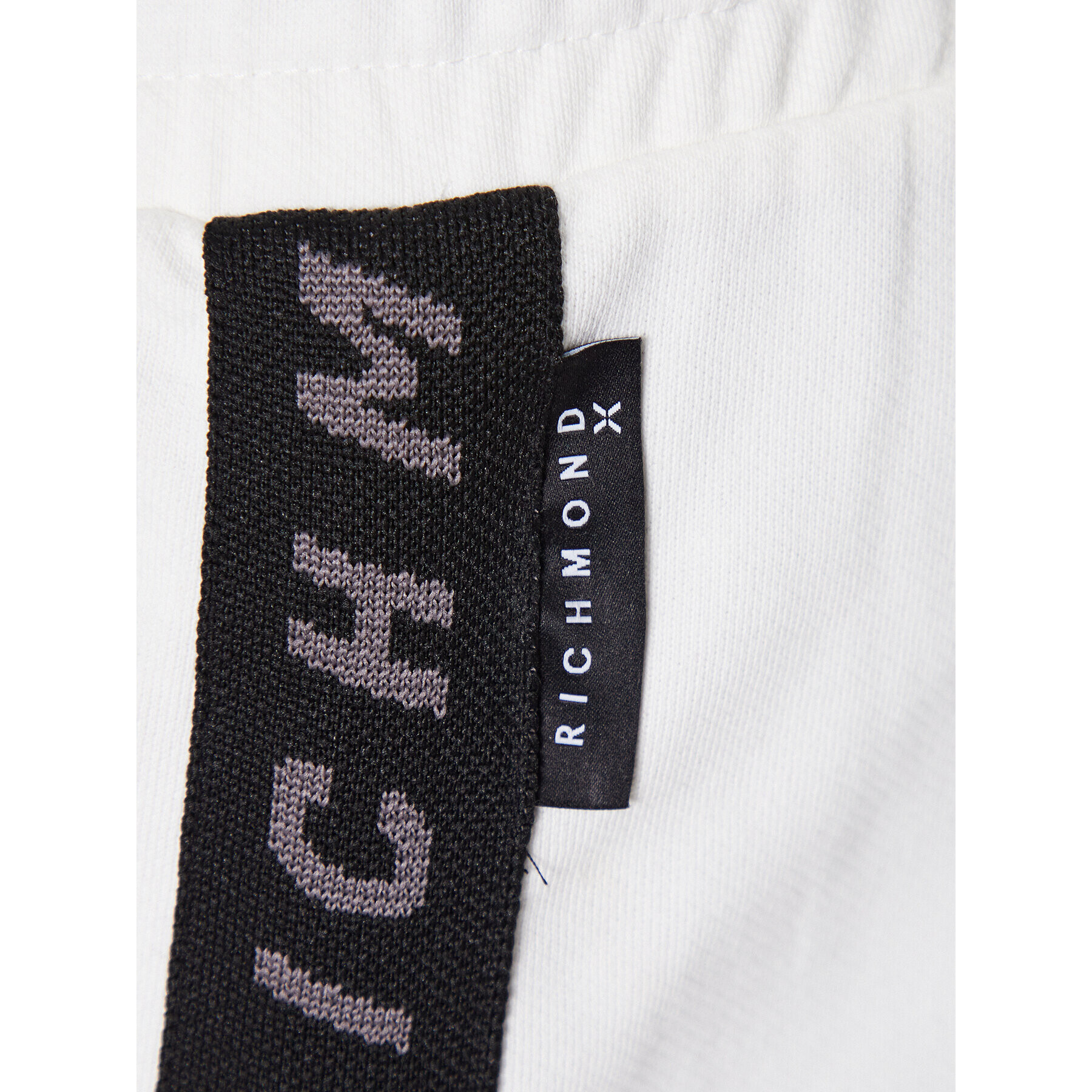 John Richmond Спортни шорти UMP23037BE Бял Regular Fit - Pepit.bg