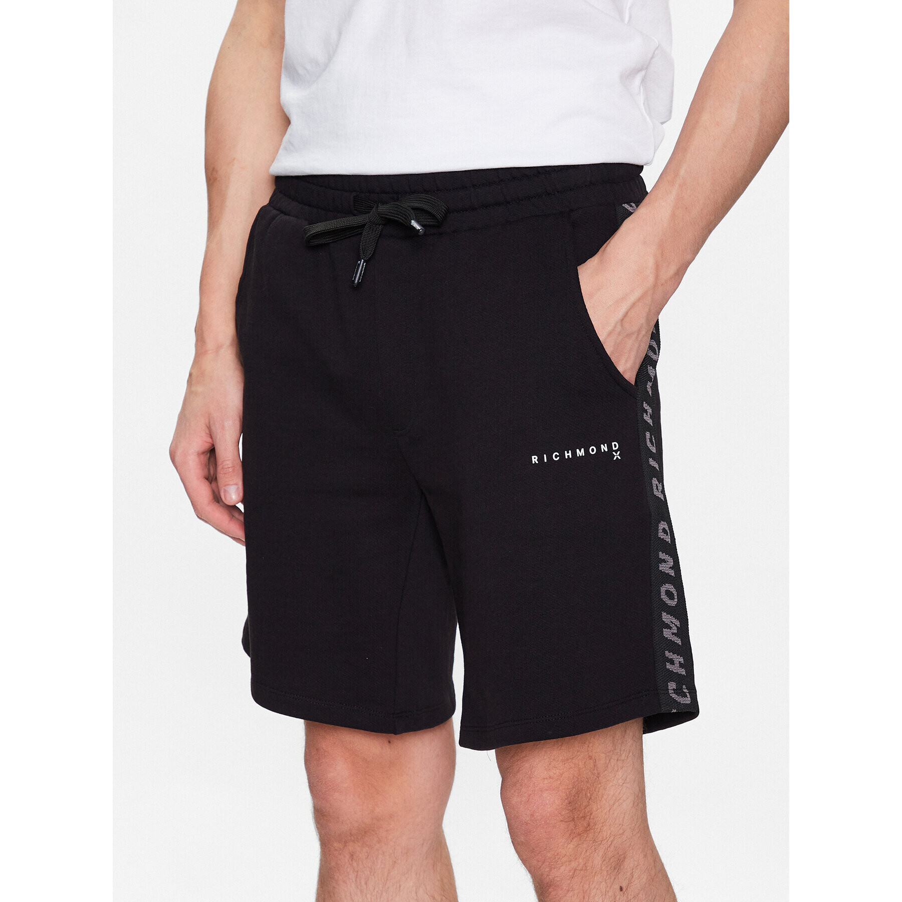 John Richmond Спортни шорти UMP23037BE Черен Regular Fit - Pepit.bg