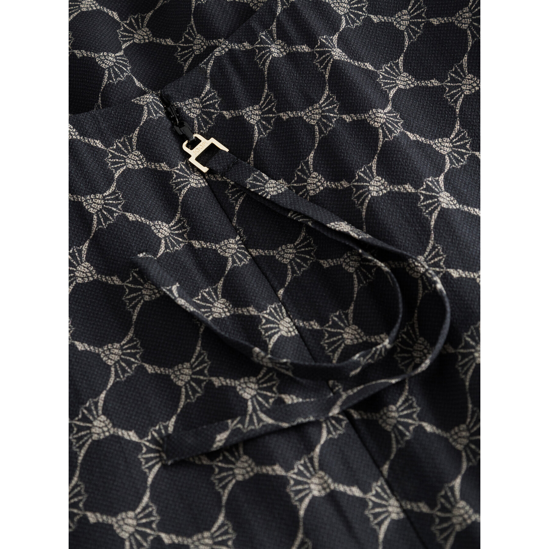 JOOP! Ежедневна рокля 30038742 Черен Regular Fit - Pepit.bg