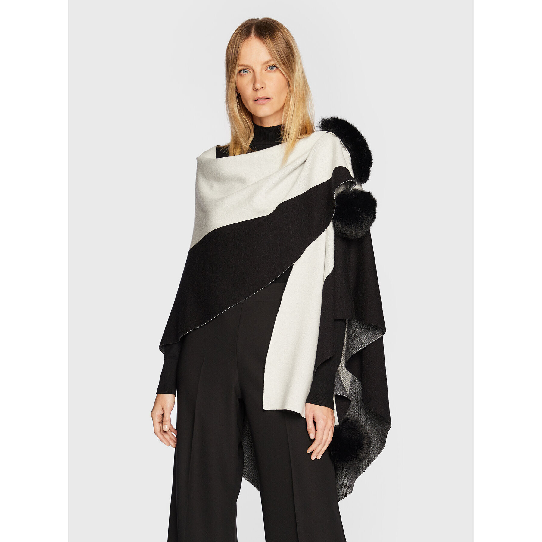 Joseph Ribkoff Пончо 223966 Бежов Relaxed Fit - Pepit.bg