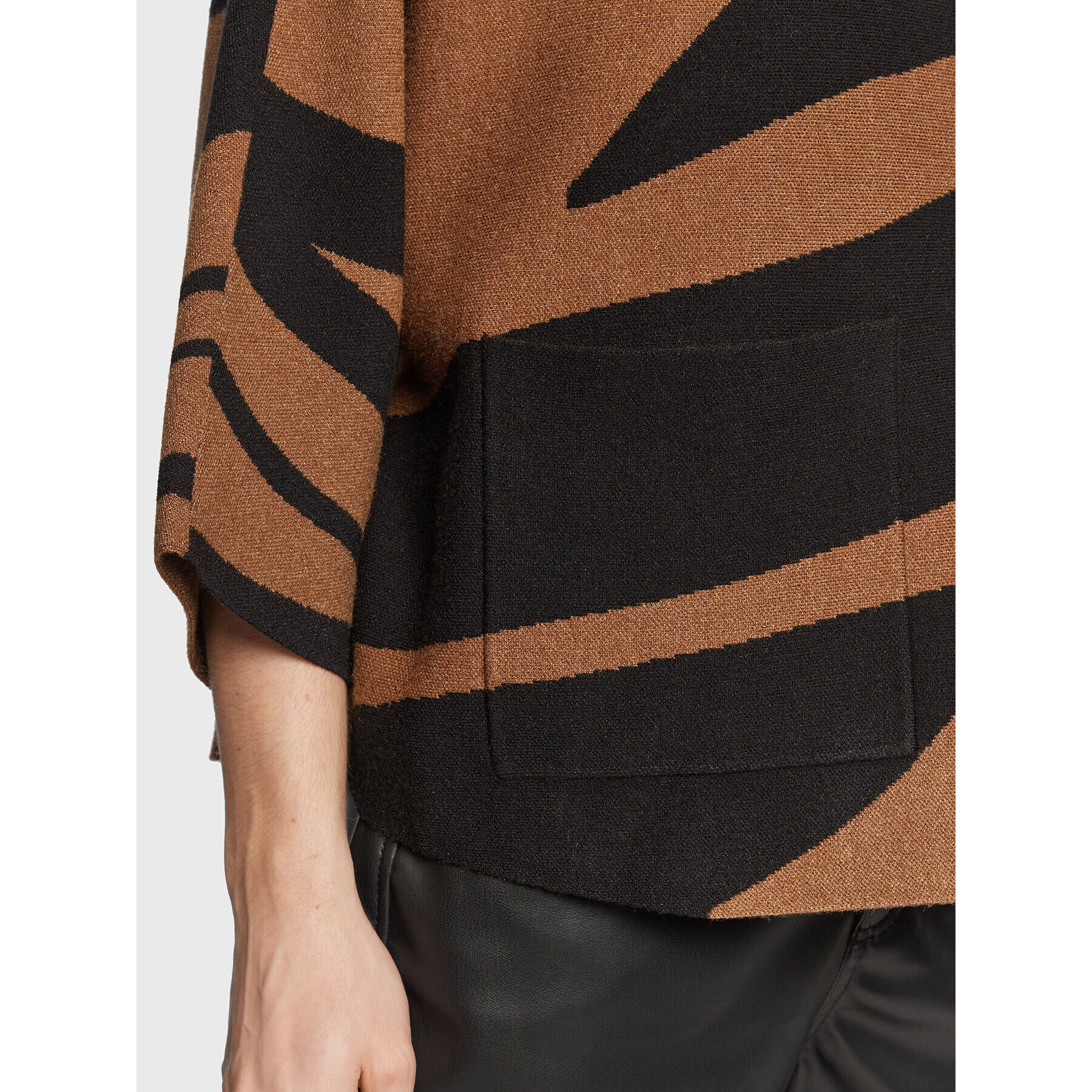 Joseph Ribkoff Пуловер 223945 Кафяв Relaxed Fit - Pepit.bg