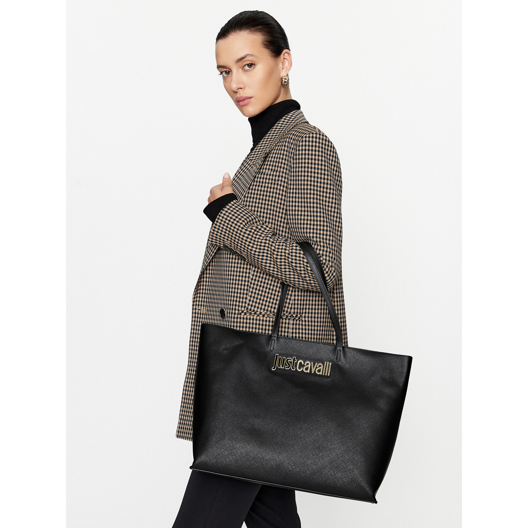Just Cavalli Дамска чанта 75RA4BB7 Черен - Pepit.bg