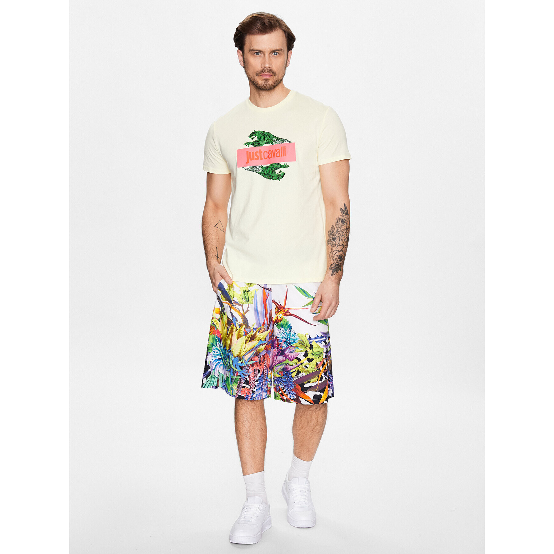 Just Cavalli Спортни шорти 74OBD38F Бял Regular Fit - Pepit.bg