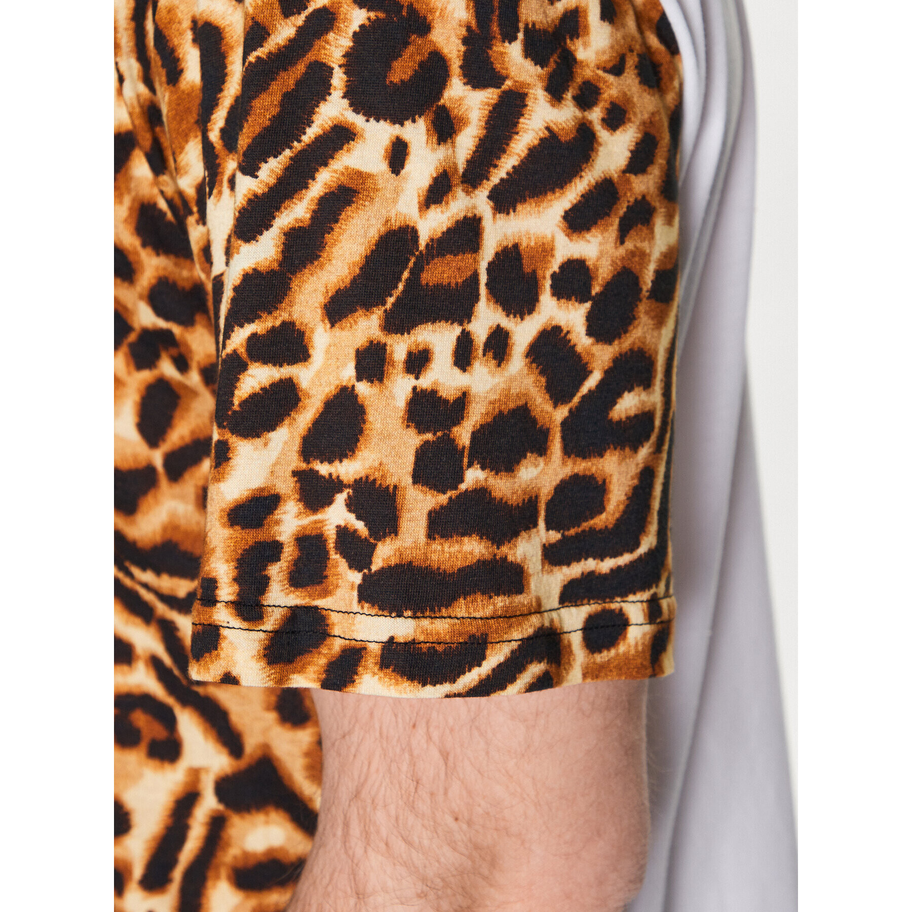 Just Cavalli Тишърт 74OBH6R7 Бял Regular Fit - Pepit.bg