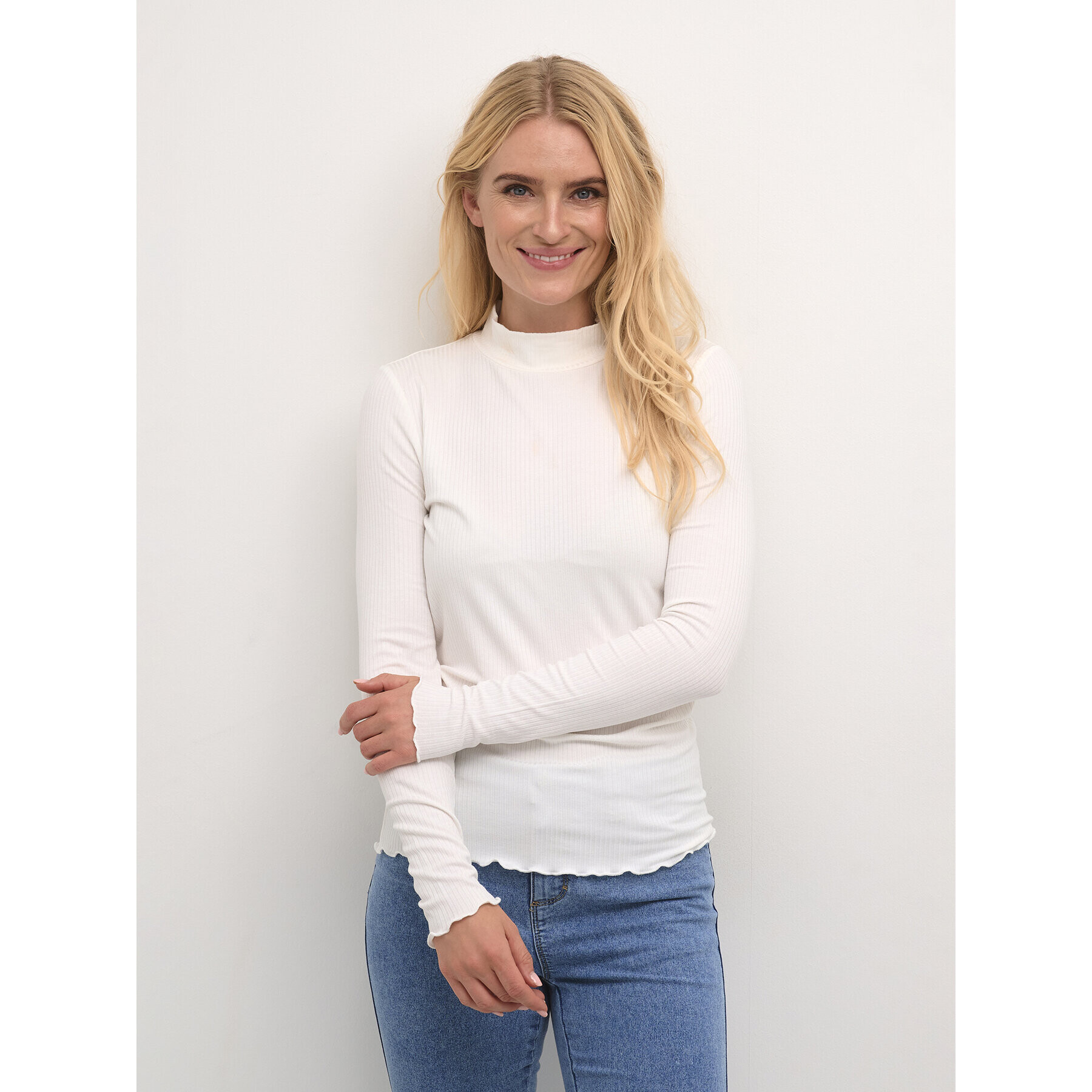 Kaffe Блуза Kadrew Turtleneck 10507922 Бял Shaped Fit - Pepit.bg