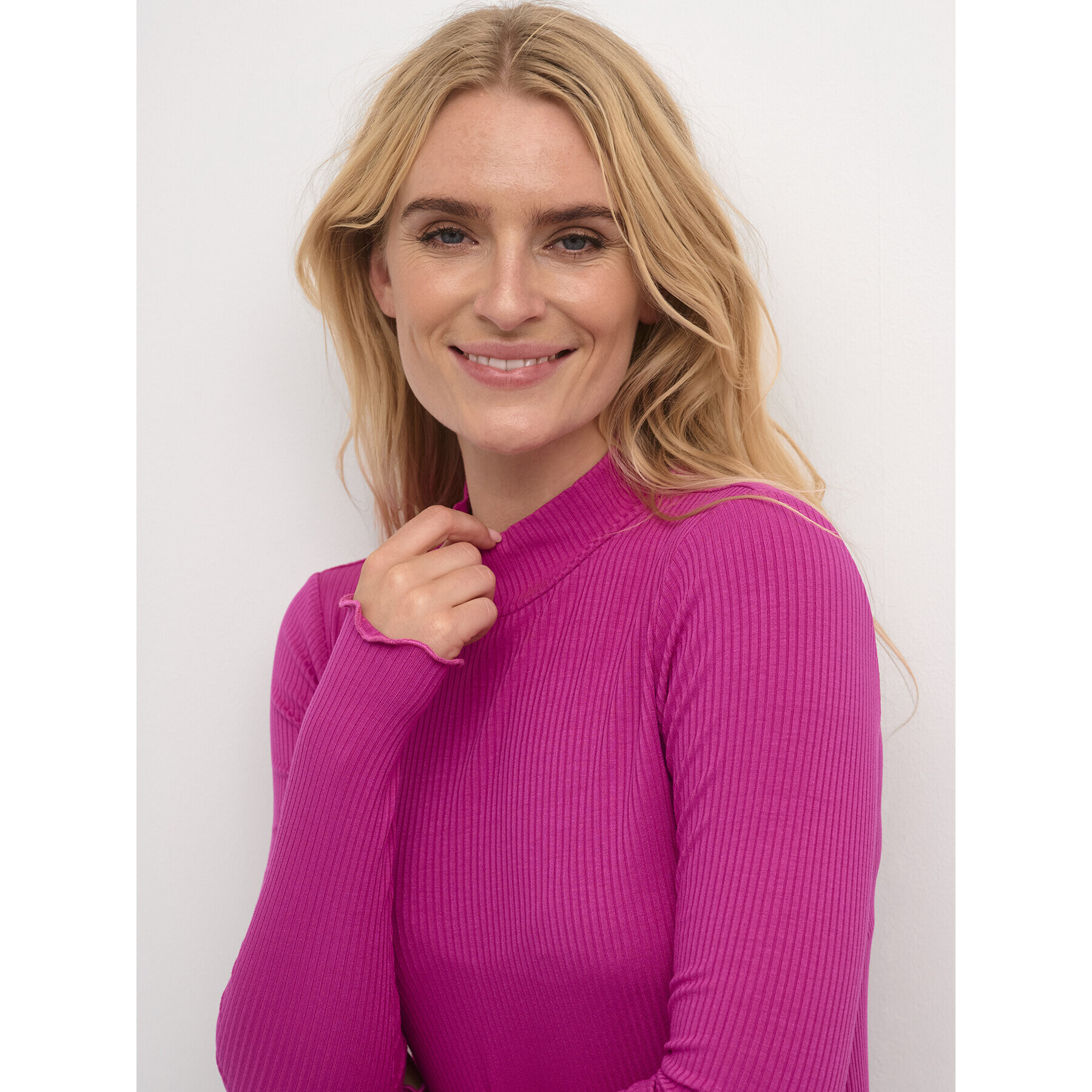 Kaffe Блуза Kadrew Turtleneck 10507922 Розов Shaped Fit - Pepit.bg