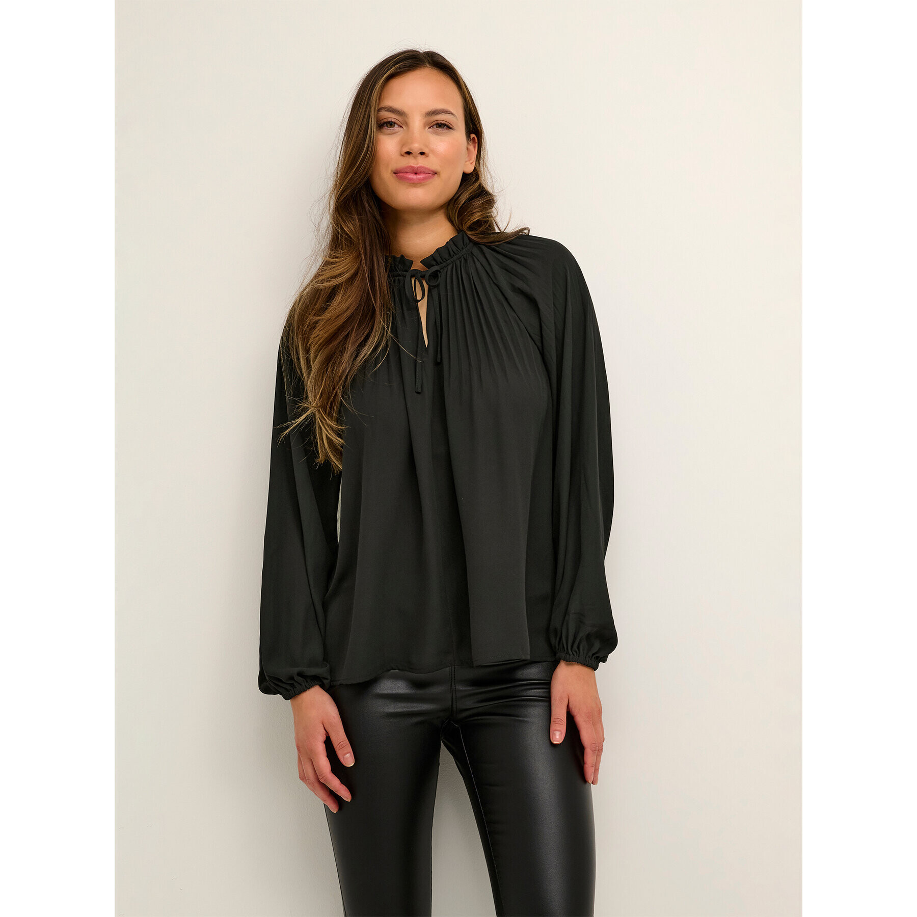 Kaffe Блуза Karen 10506959 Черен Regular Fit - Pepit.bg