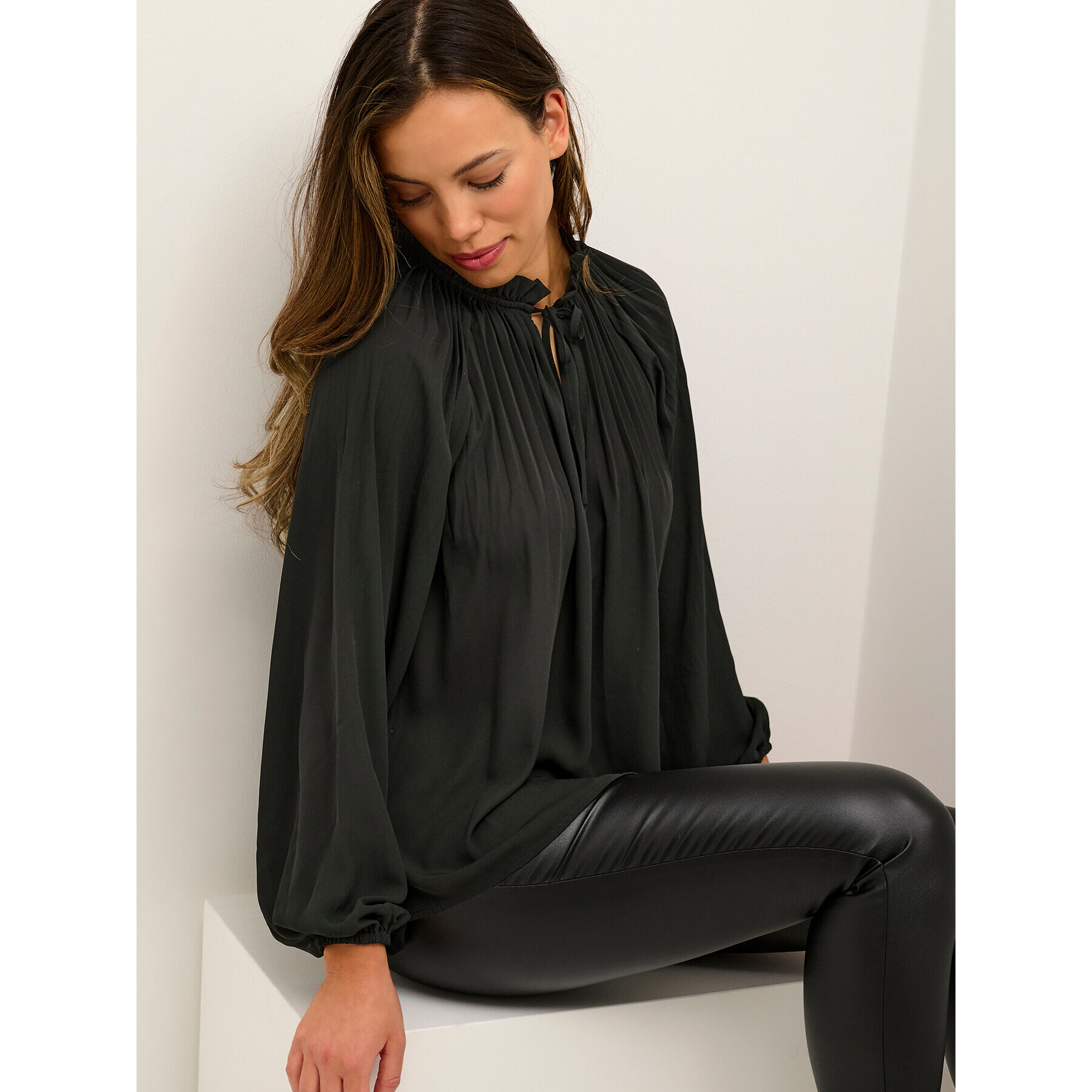 Kaffe Блуза Karen 10506959 Черен Regular Fit - Pepit.bg