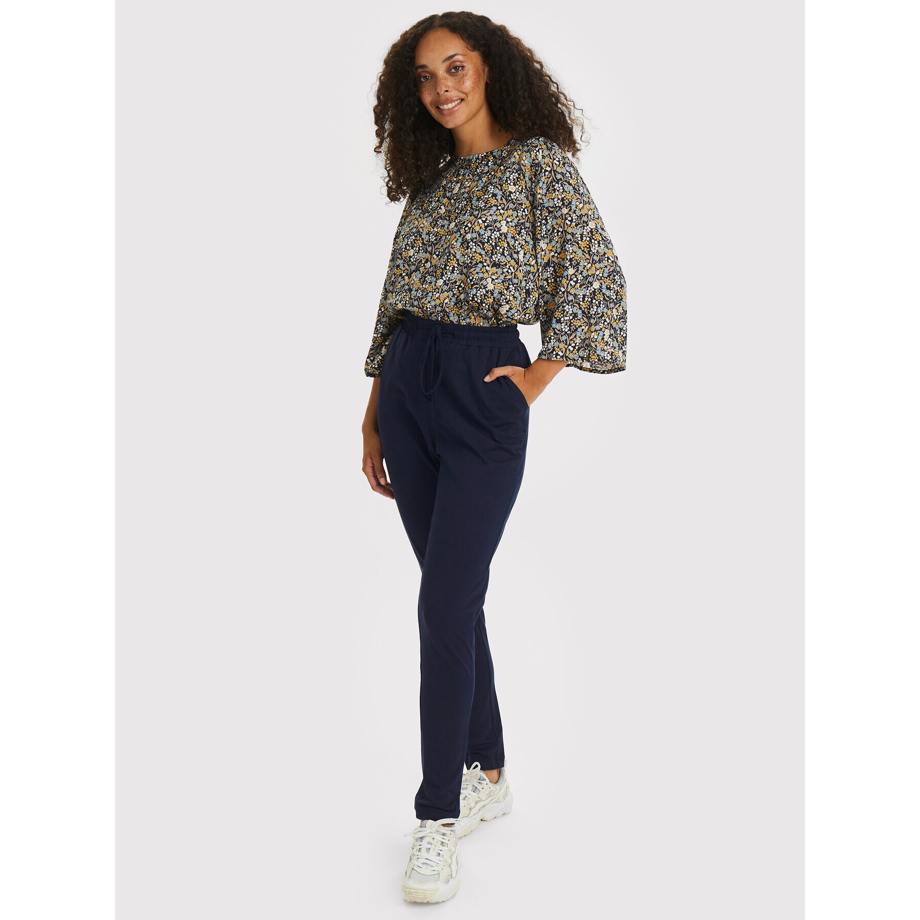Kaffe Долнище анцуг Linda 10550279 Тъмносин Slim Fit - Pepit.bg