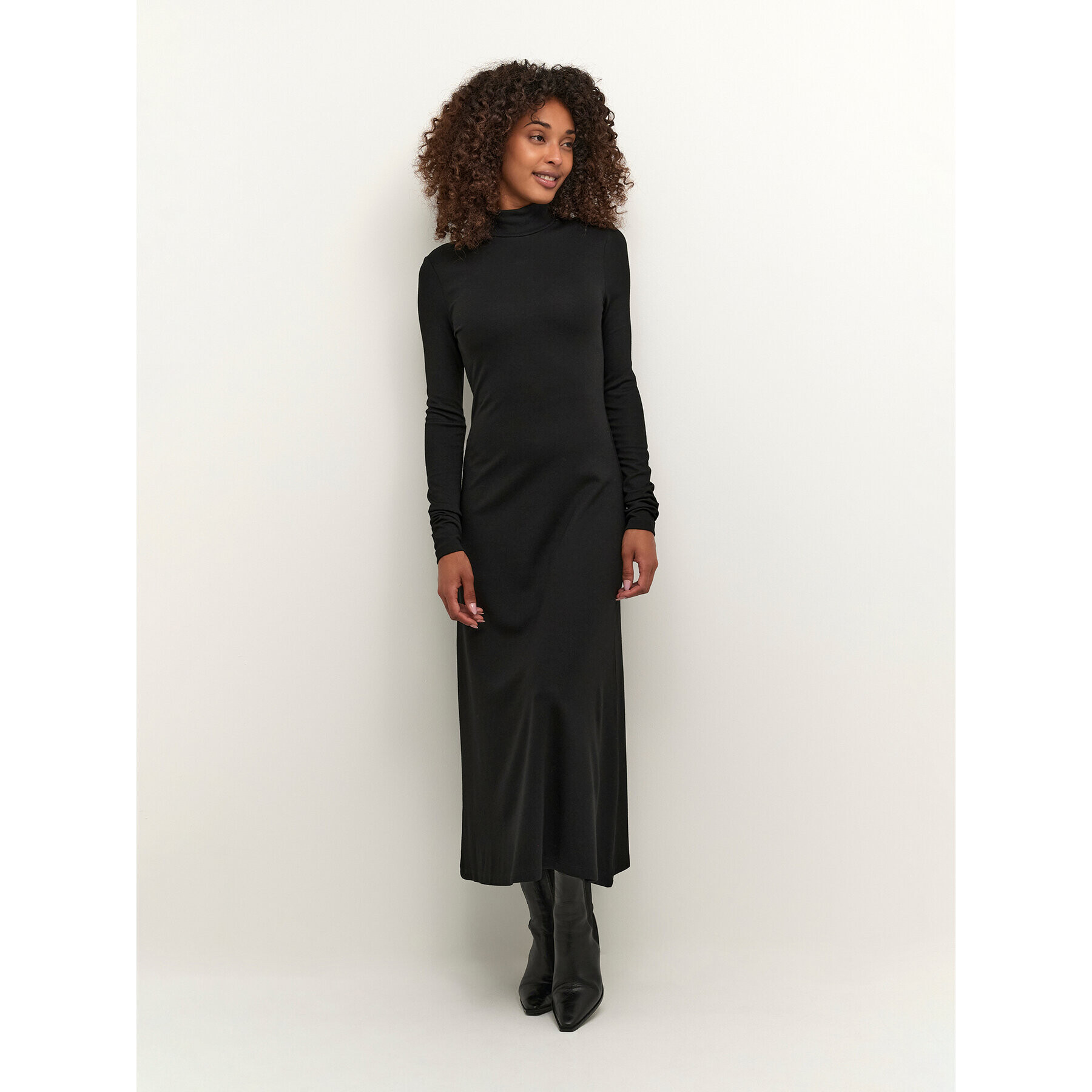 Kaffe Ежедневна рокля Emily 10506928 Черен Slim Fit - Pepit.bg