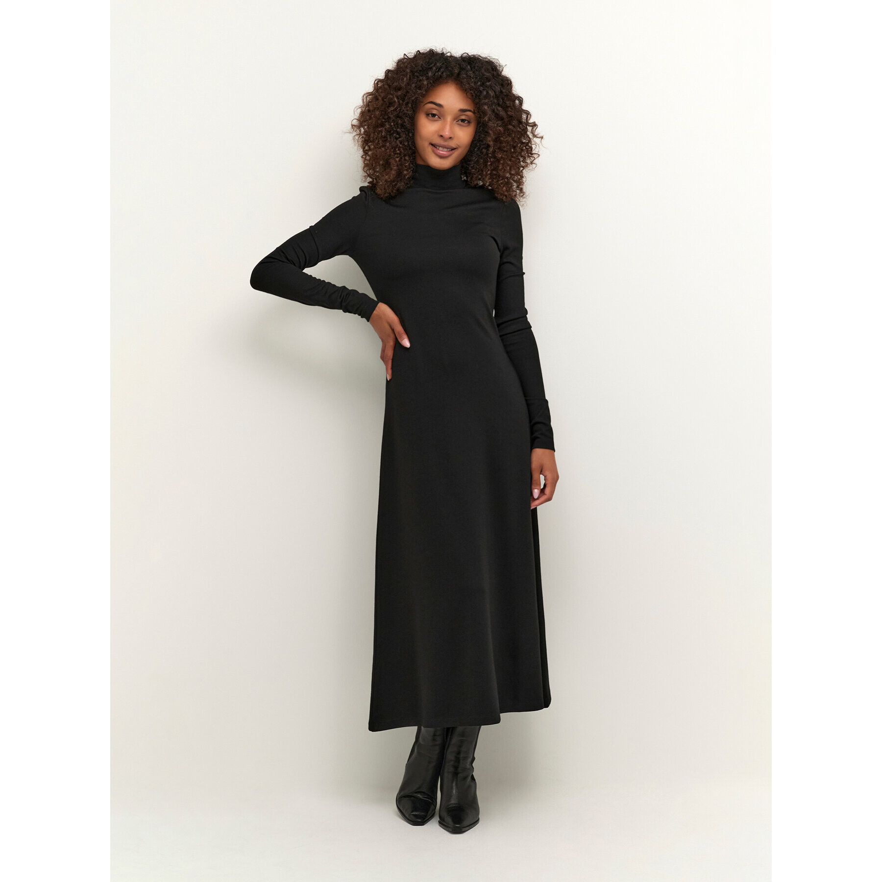 Kaffe Ежедневна рокля Emily 10506928 Черен Slim Fit - Pepit.bg