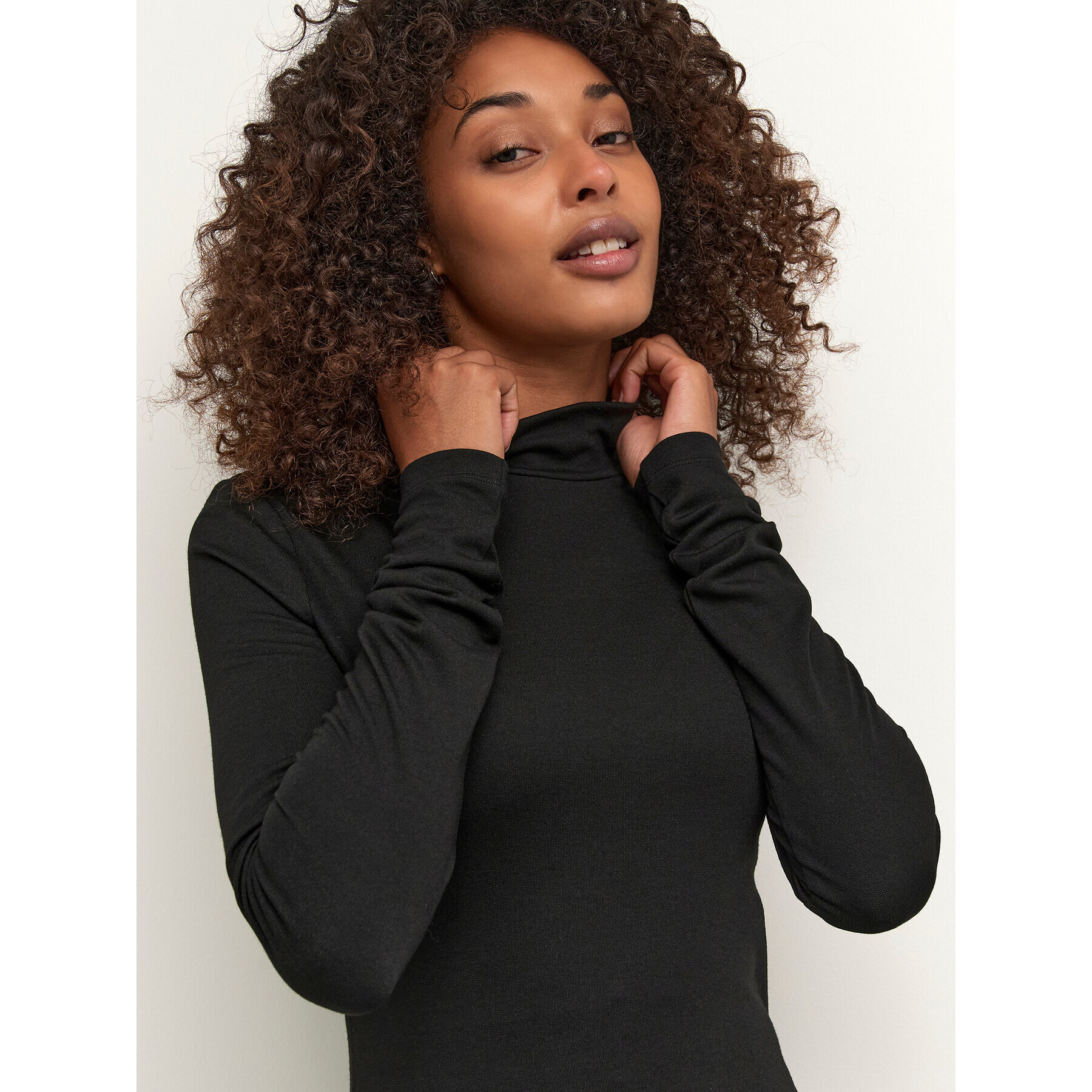 Kaffe Ежедневна рокля Emily 10506928 Черен Slim Fit - Pepit.bg