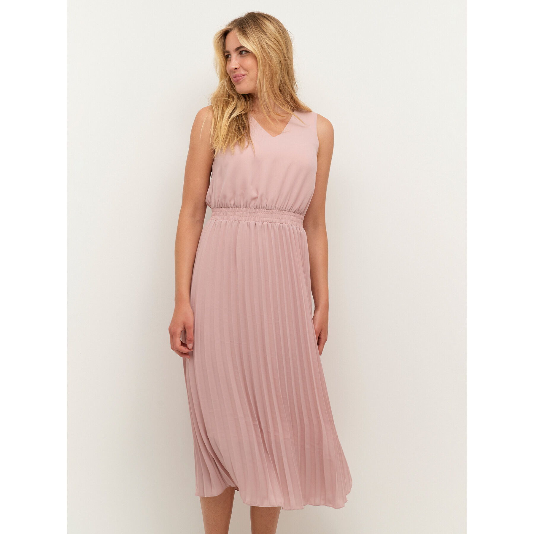 Kaffe Ежедневна рокля Gitta 10507413 Розов Regular Fit - Pepit.bg