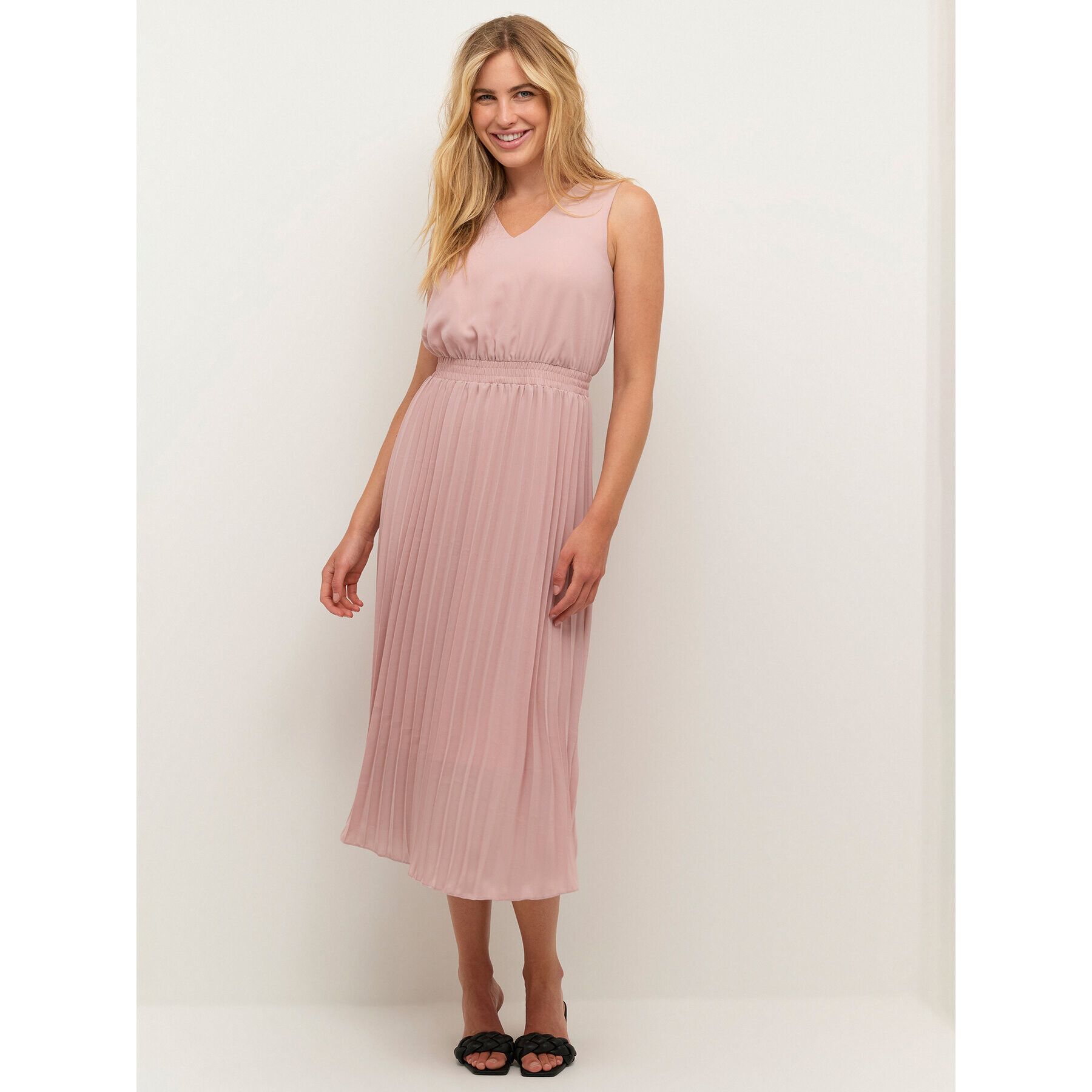 Kaffe Ежедневна рокля Gitta 10507413 Розов Regular Fit - Pepit.bg