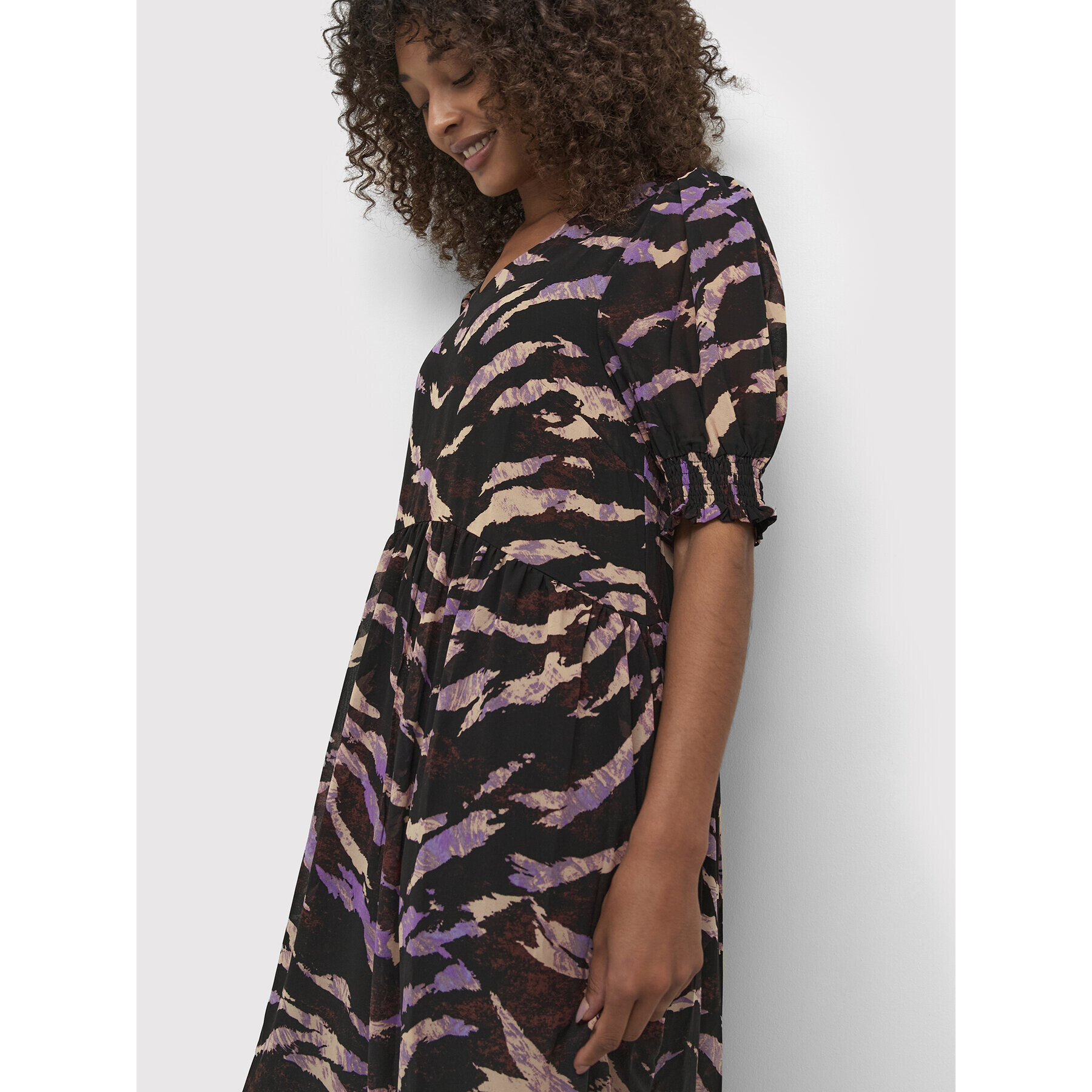 Kaffe Ежедневна рокля Neferi 10506600 Черен Relaxed Fit - Pepit.bg