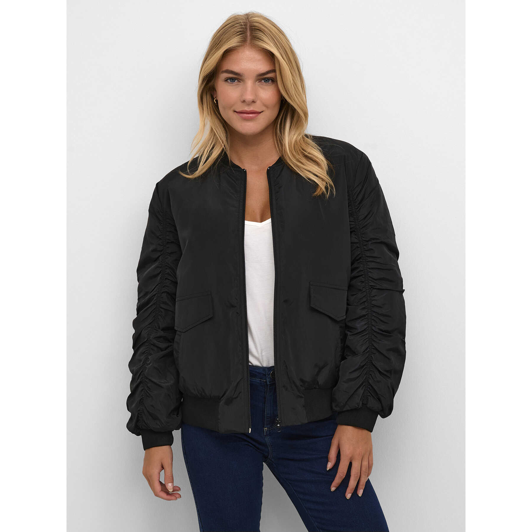 Kaffe Яке бомбър Boli 10507580 Черен Relaxed Fit - Pepit.bg