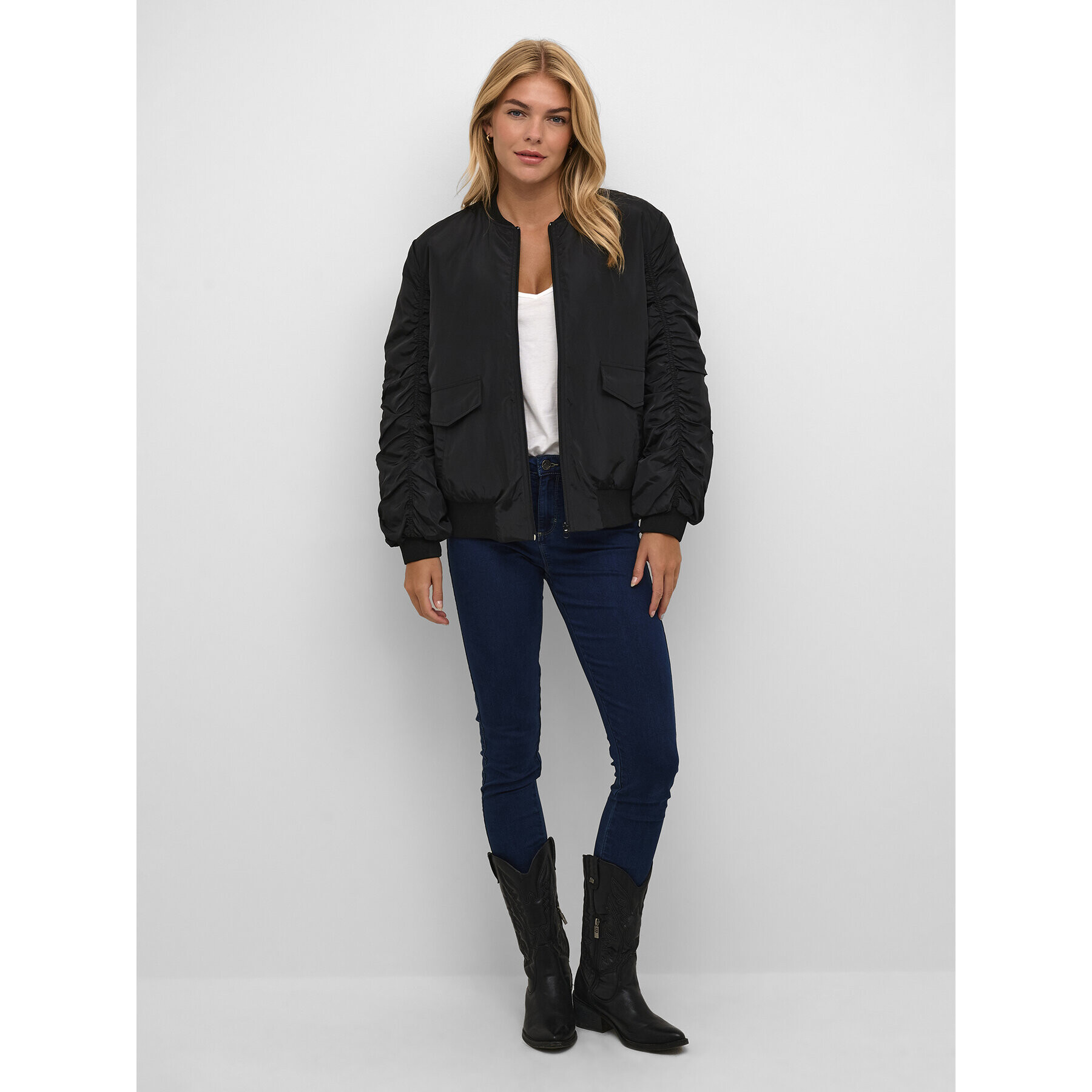 Kaffe Яке бомбър Boli 10507580 Черен Relaxed Fit - Pepit.bg