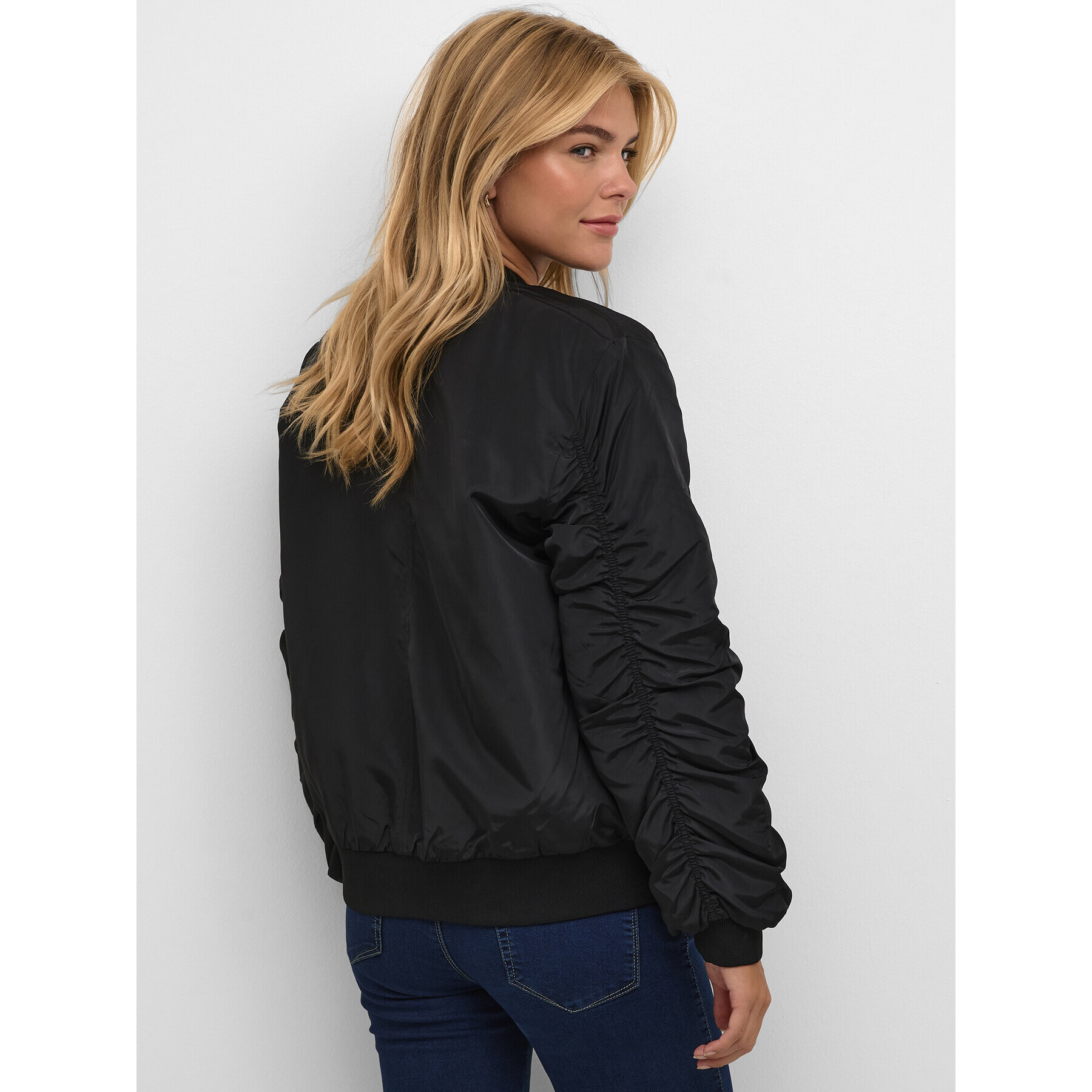 Kaffe Яке бомбър Boli 10507580 Черен Relaxed Fit - Pepit.bg