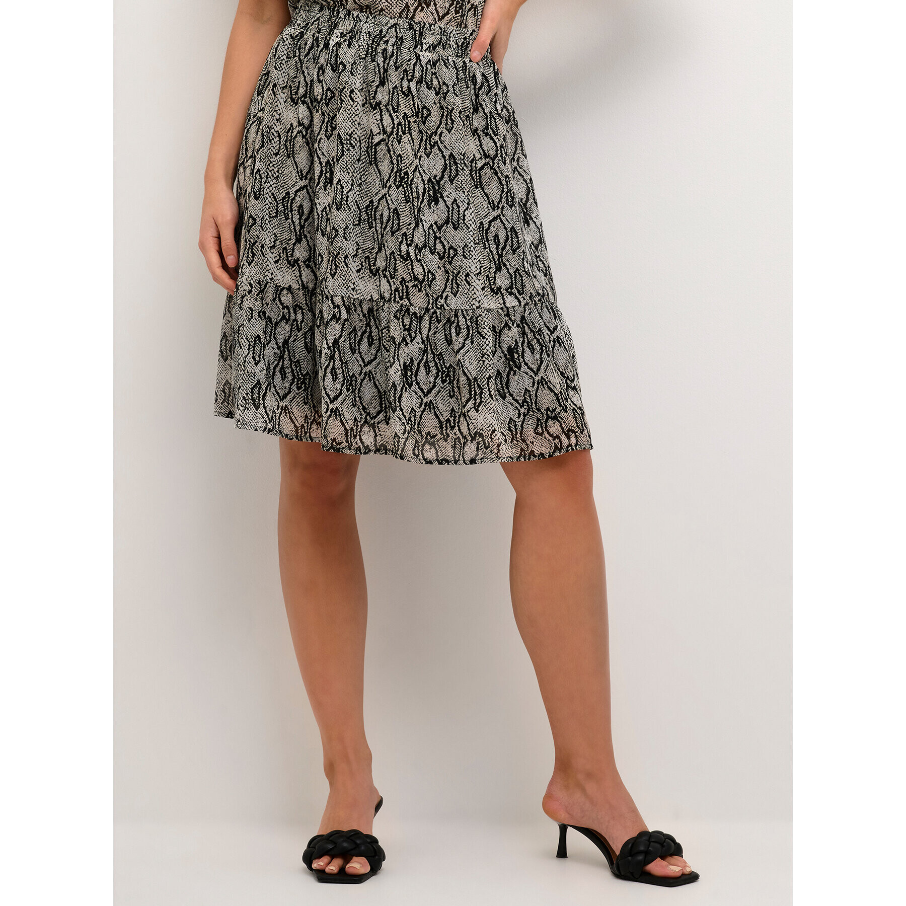 Kaffe Пола тип трапец Carmen 10507431 Сив Regular Fit - Pepit.bg