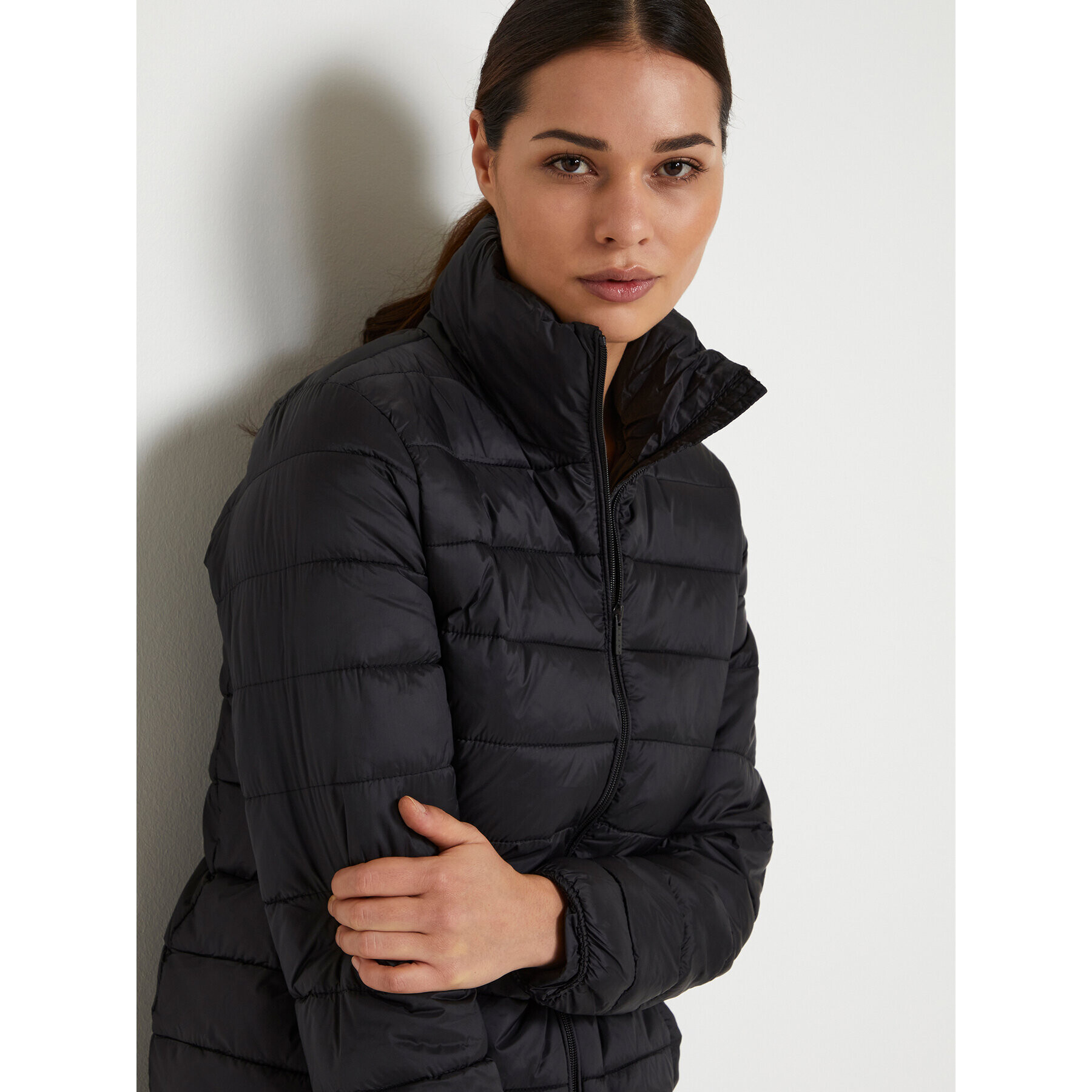 Kaffe Пухено яке Iora 10506103 Черен Regular Fit - Pepit.bg