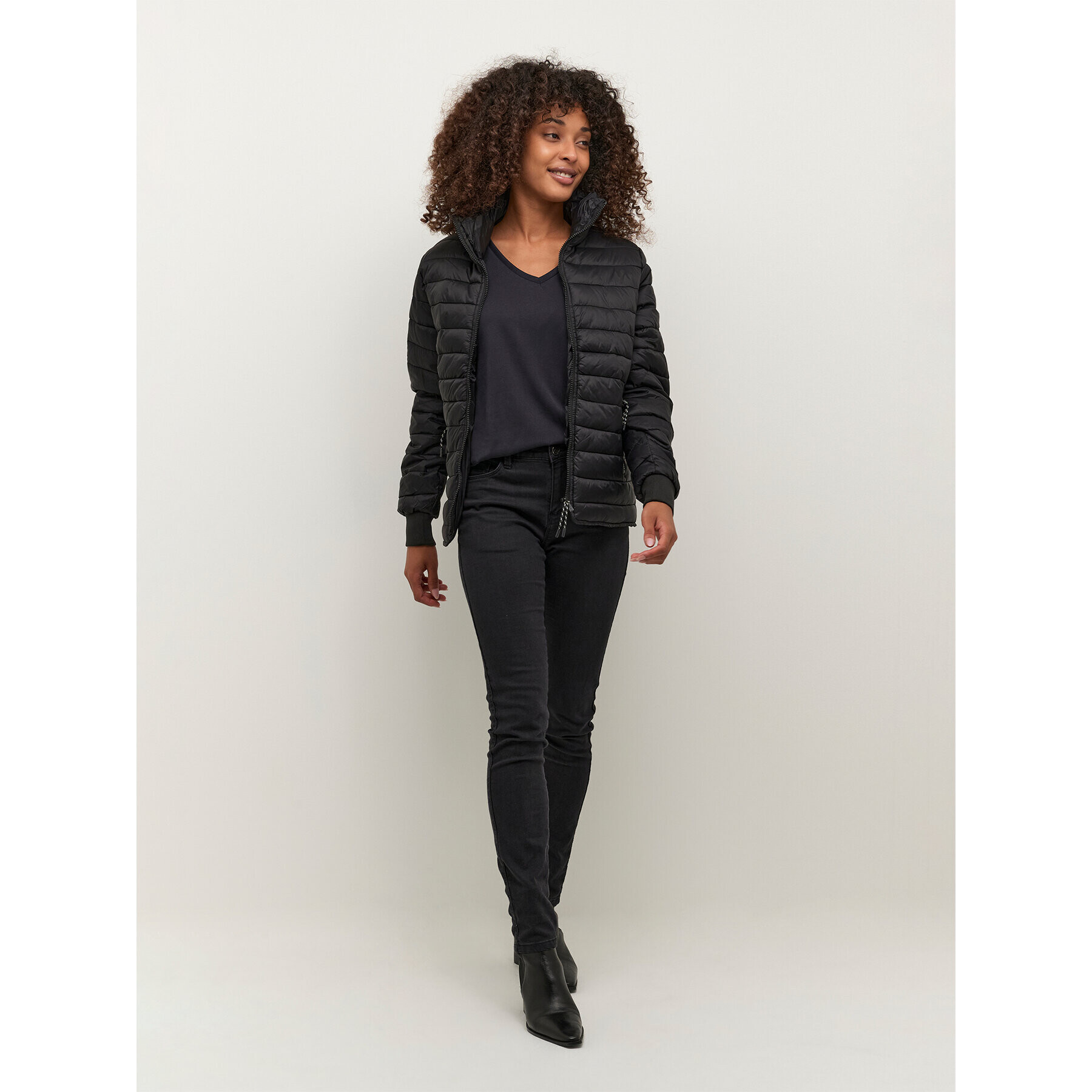 Kaffe Пухено яке Lira 10507222 Черен Regular Fit - Pepit.bg