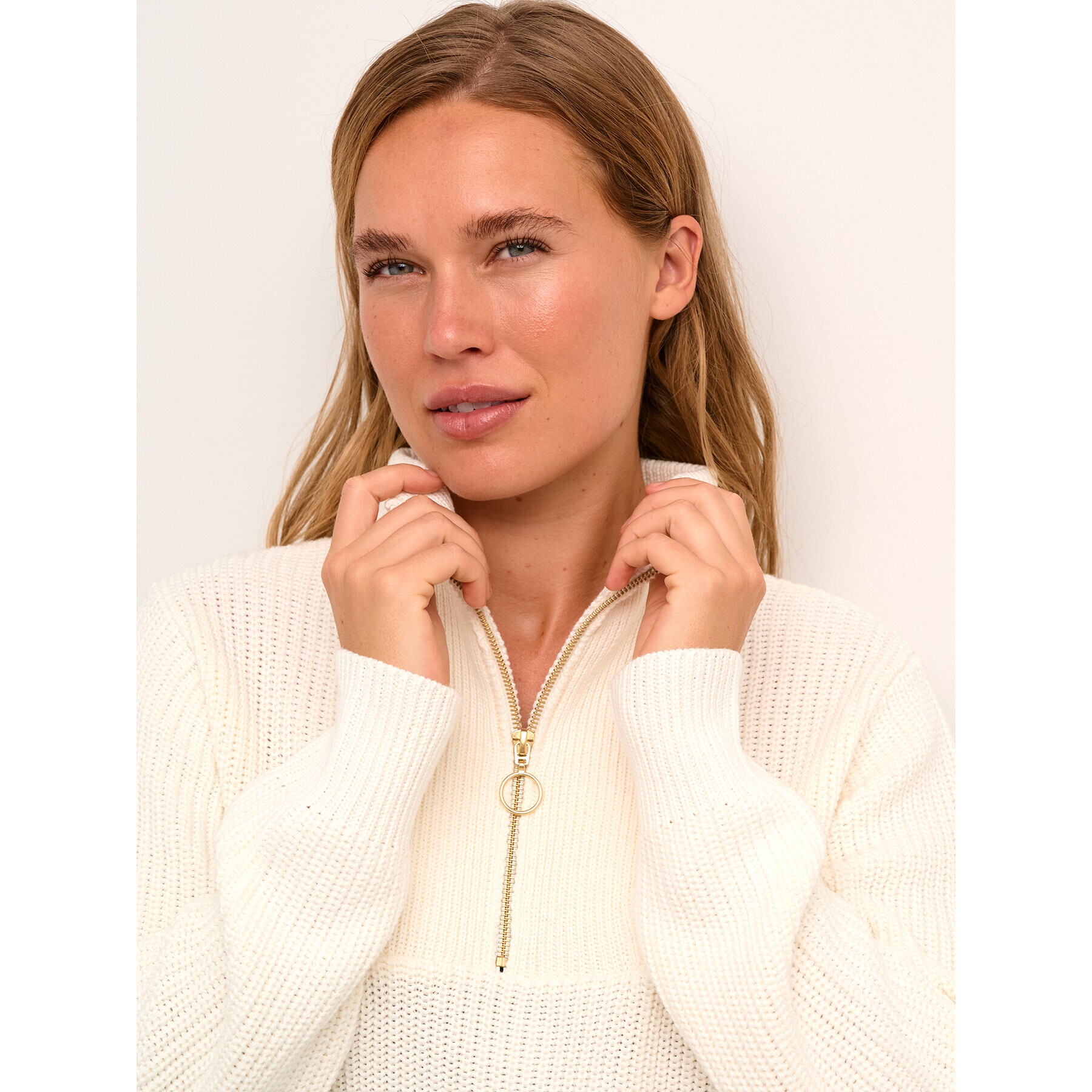 Kaffe Пуловер Kalioa 10506820 Екрю Loose Fit - Pepit.bg