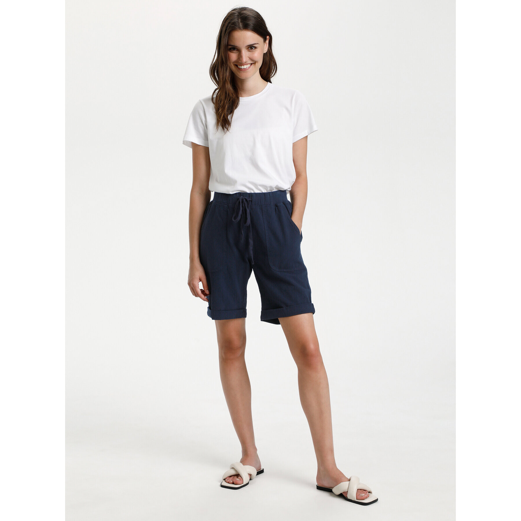 Kaffe Шорти от плат Naya 10504239 Тъмносин Regular Fit - Pepit.bg