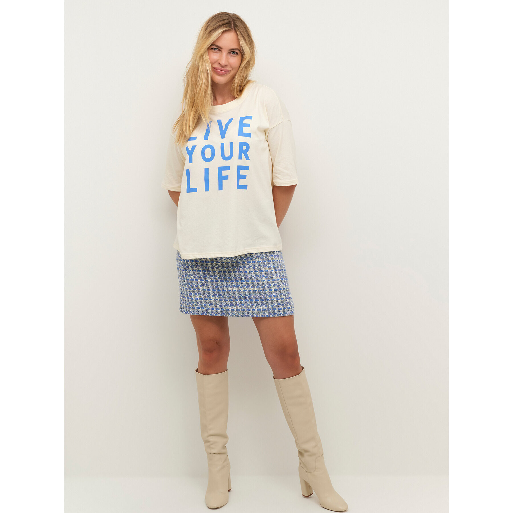 Kaffe Тишърт Meridith 10507271 Бял Oversize - Pepit.bg