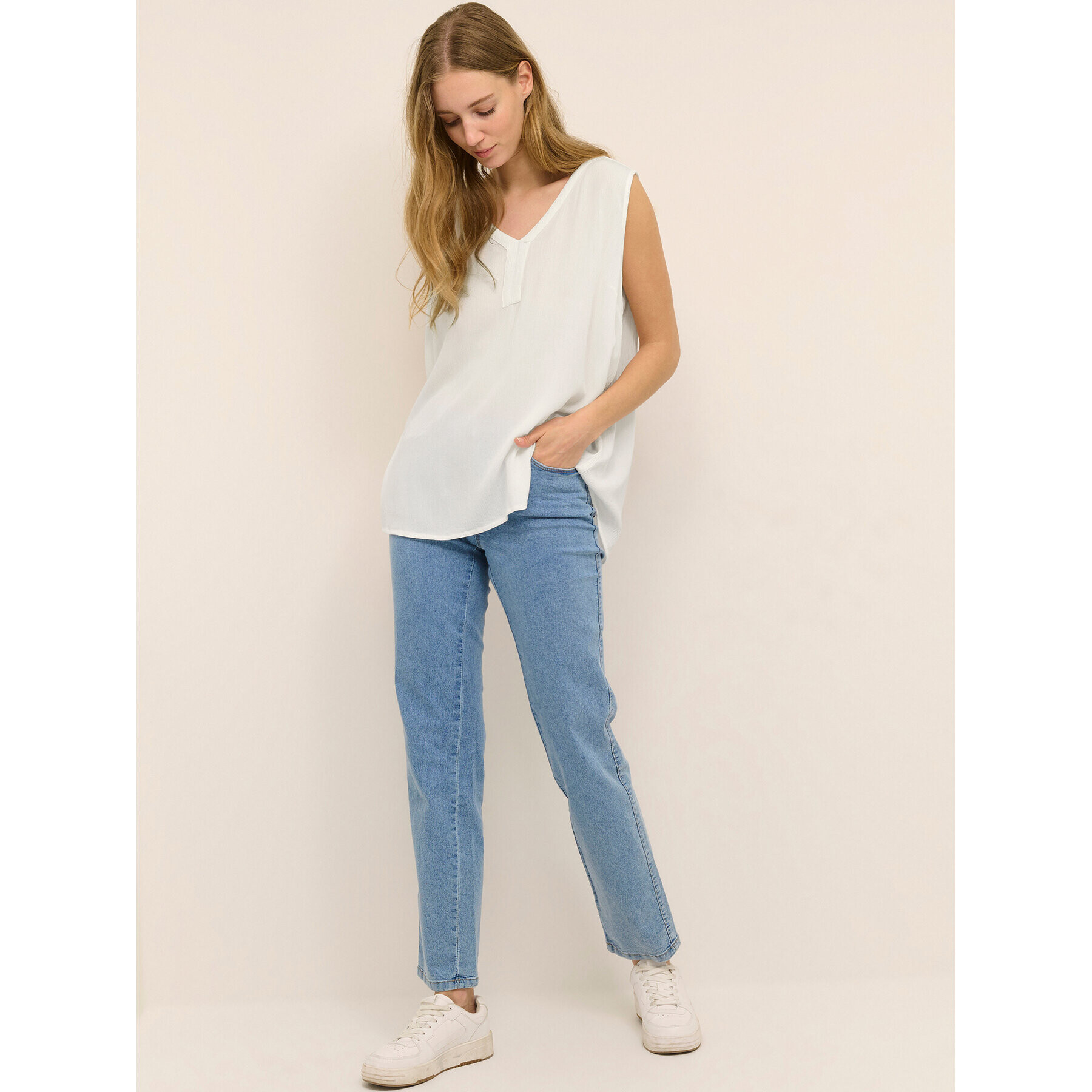 Kaffe топ Amber 501035 Бял Regular Fit - Pepit.bg
