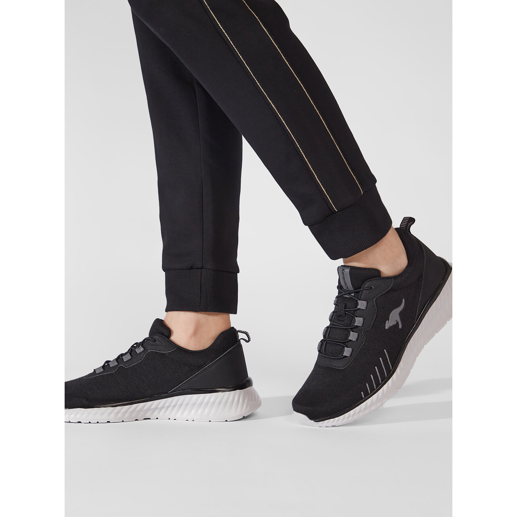 KangaRoos Сникърси Km-Evan 79271 000 5003 Черен - Pepit.bg