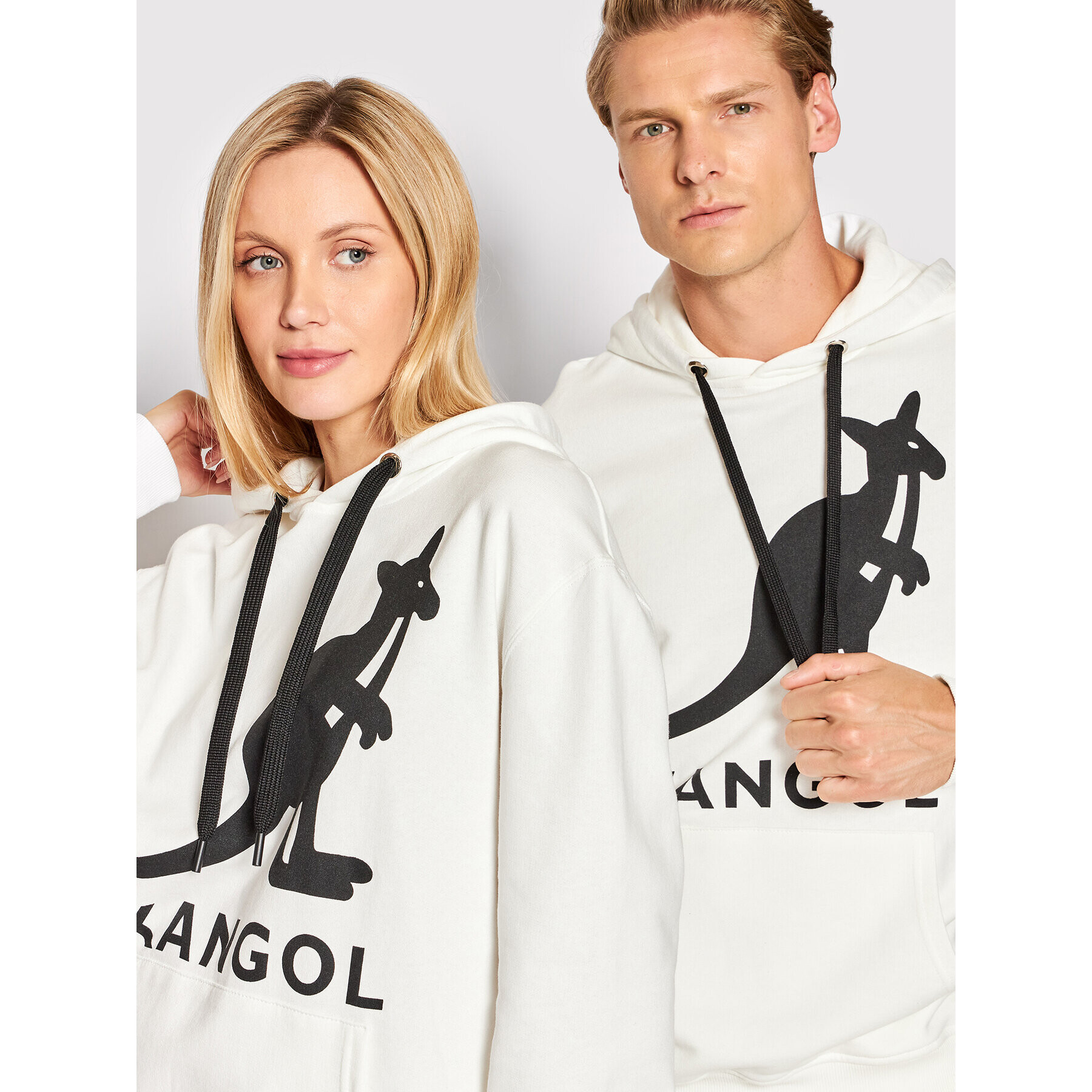 Kangol Суитшърт Unisex Essential KLEU001 Екрю Regular Fit - Pepit.bg