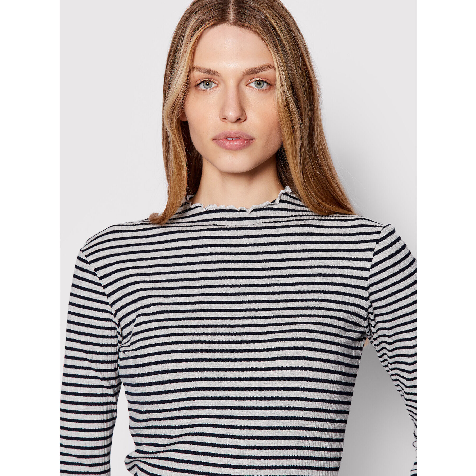 Karen by Simonsen Блуза Candace 10103632 Сив Slim Fit - Pepit.bg