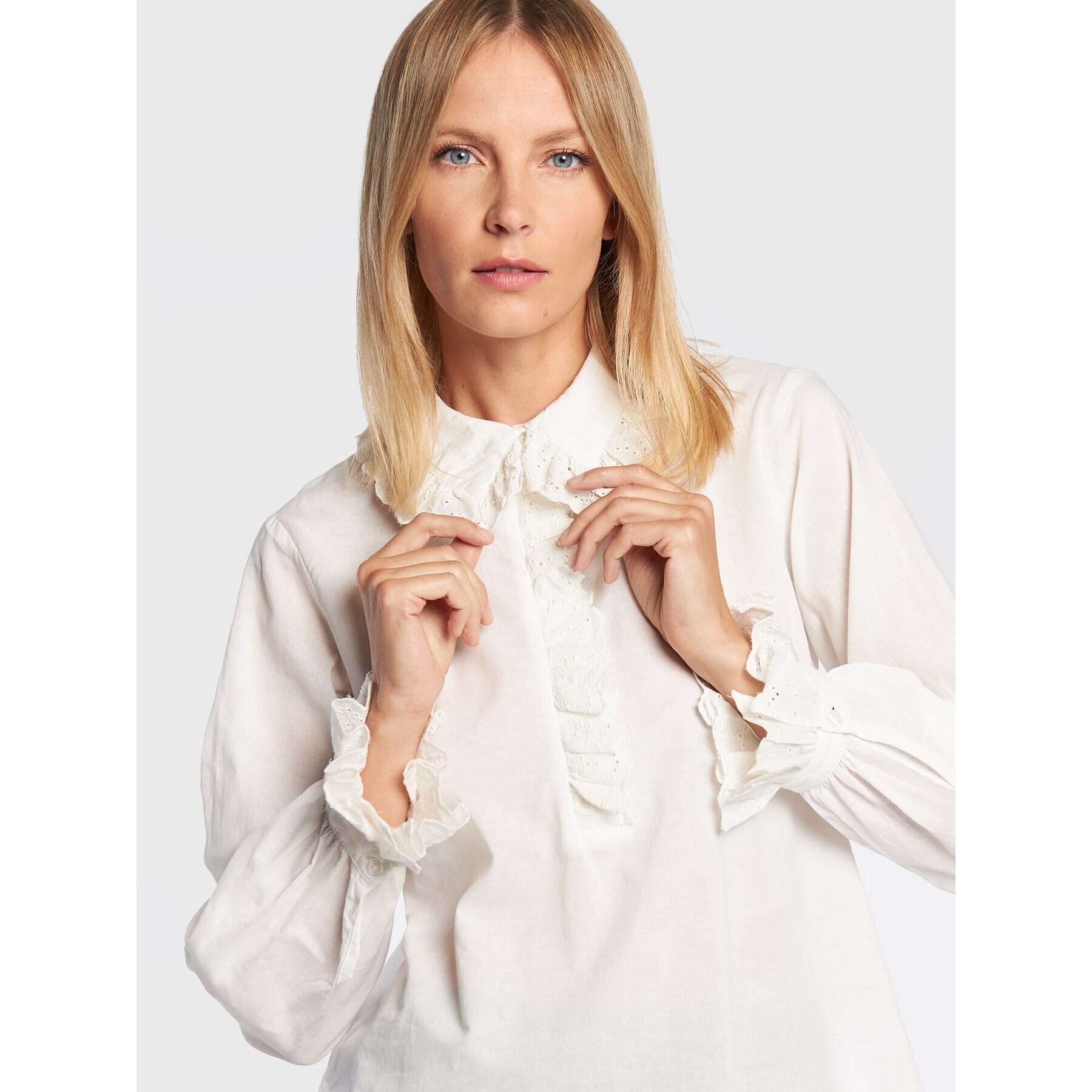 Karen by Simonsen Риза Evelyn 10104035 Бял Regular Fit - Pepit.bg