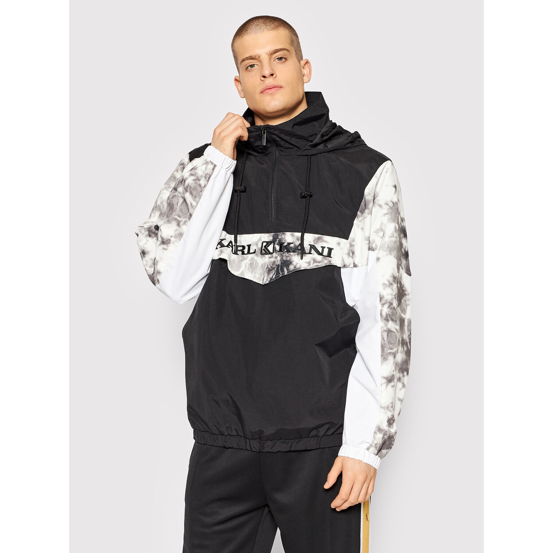 Karl Kani Анорак Retro Block Pixelprint Windbreaker 6084016 Черен Regular Fit - Pepit.bg