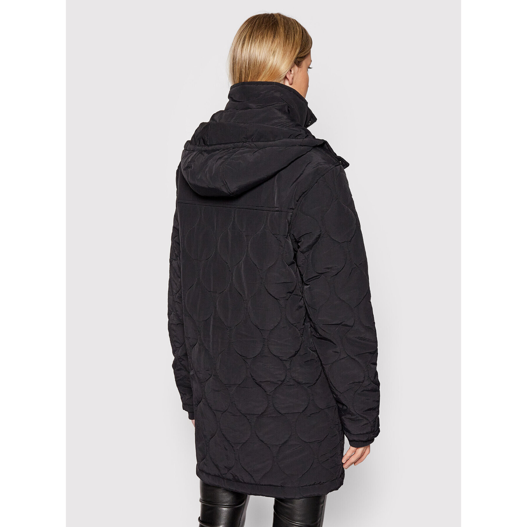 Karl Kani Пухено яке Long Quilted 6076571 Черен Regular Fit - Pepit.bg