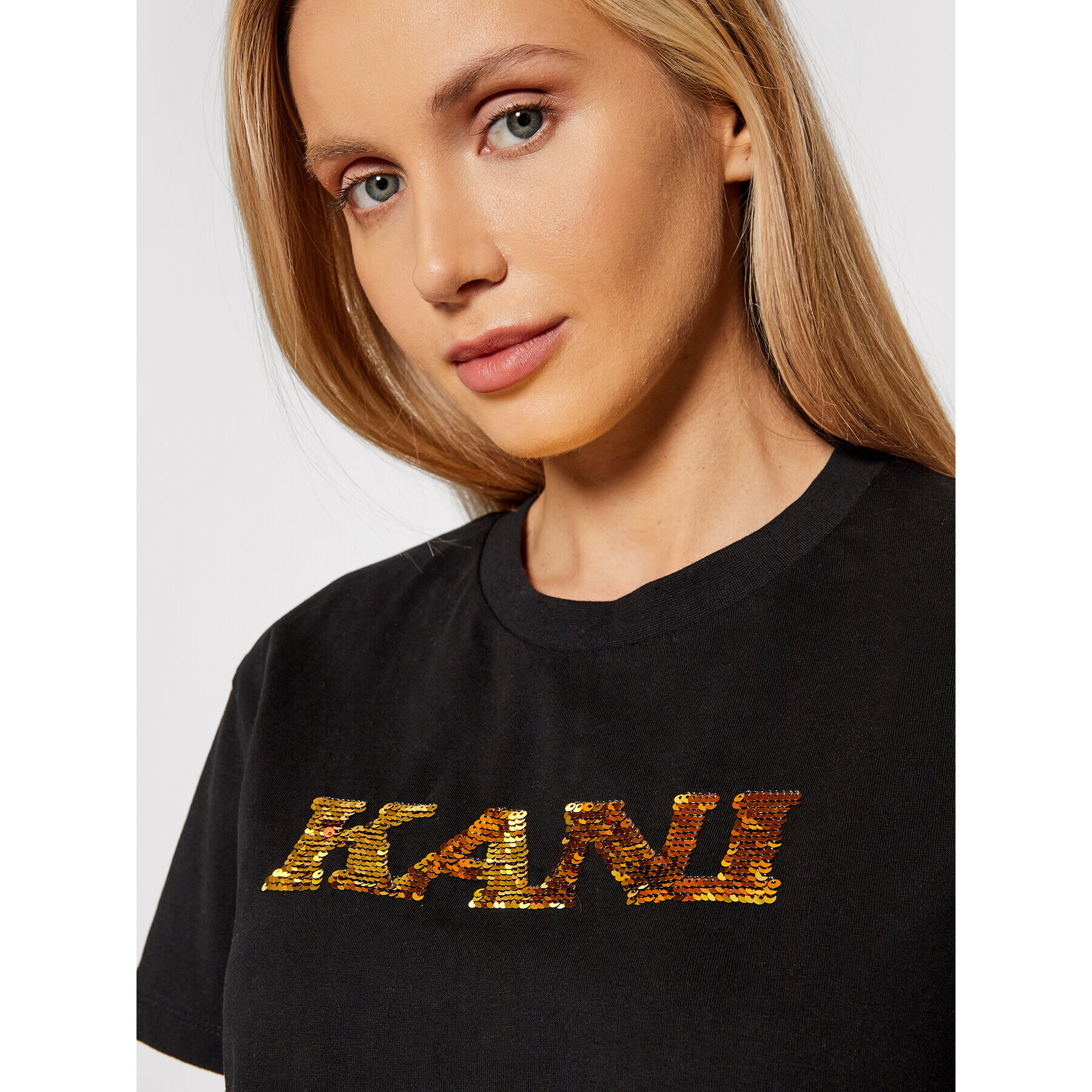 Karl Kani Тишърт Retro Sequins 6137079 Черен Regular Fit - Pepit.bg
