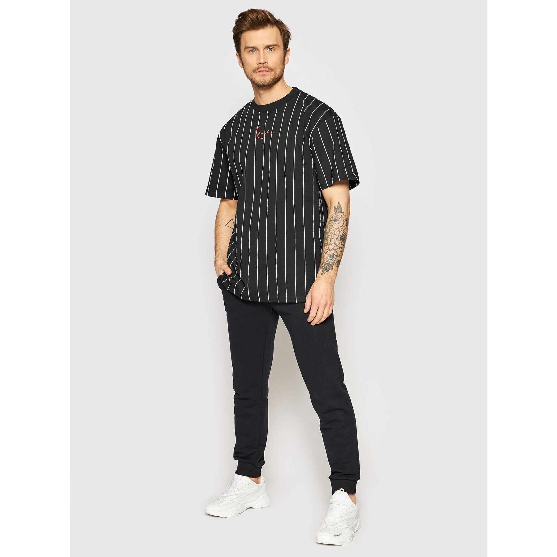 Karl Kani Тишърт Signature Pinstripe 6030153 Черен Regular Fit - Pepit.bg