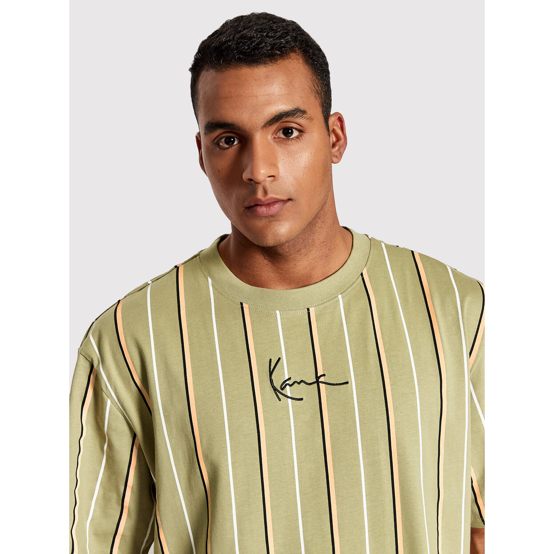 Karl Kani Тишърт Small Signature Pinstripe 6030878 Зелен Relaxed Fit - Pepit.bg