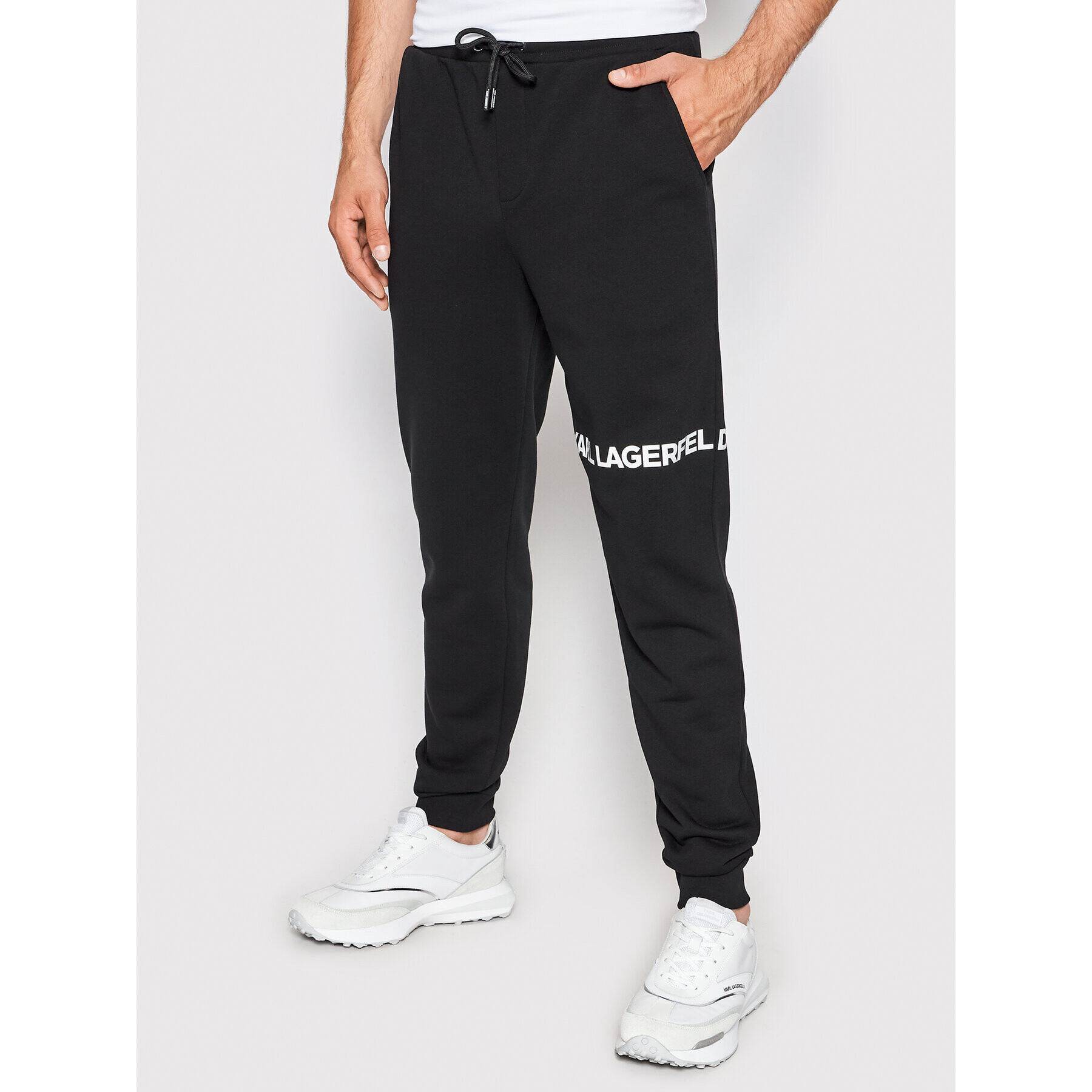 KARL LAGERFELD Долнище анцуг 705035 521900 Черен Regular Fit - Pepit.bg