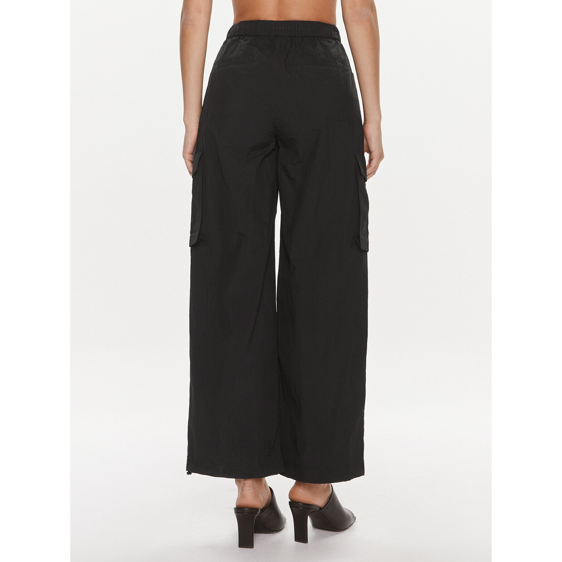 Karl Lagerfeld Jeans Карго панталони 240J1002 Черен Regular Fit - Pepit.bg