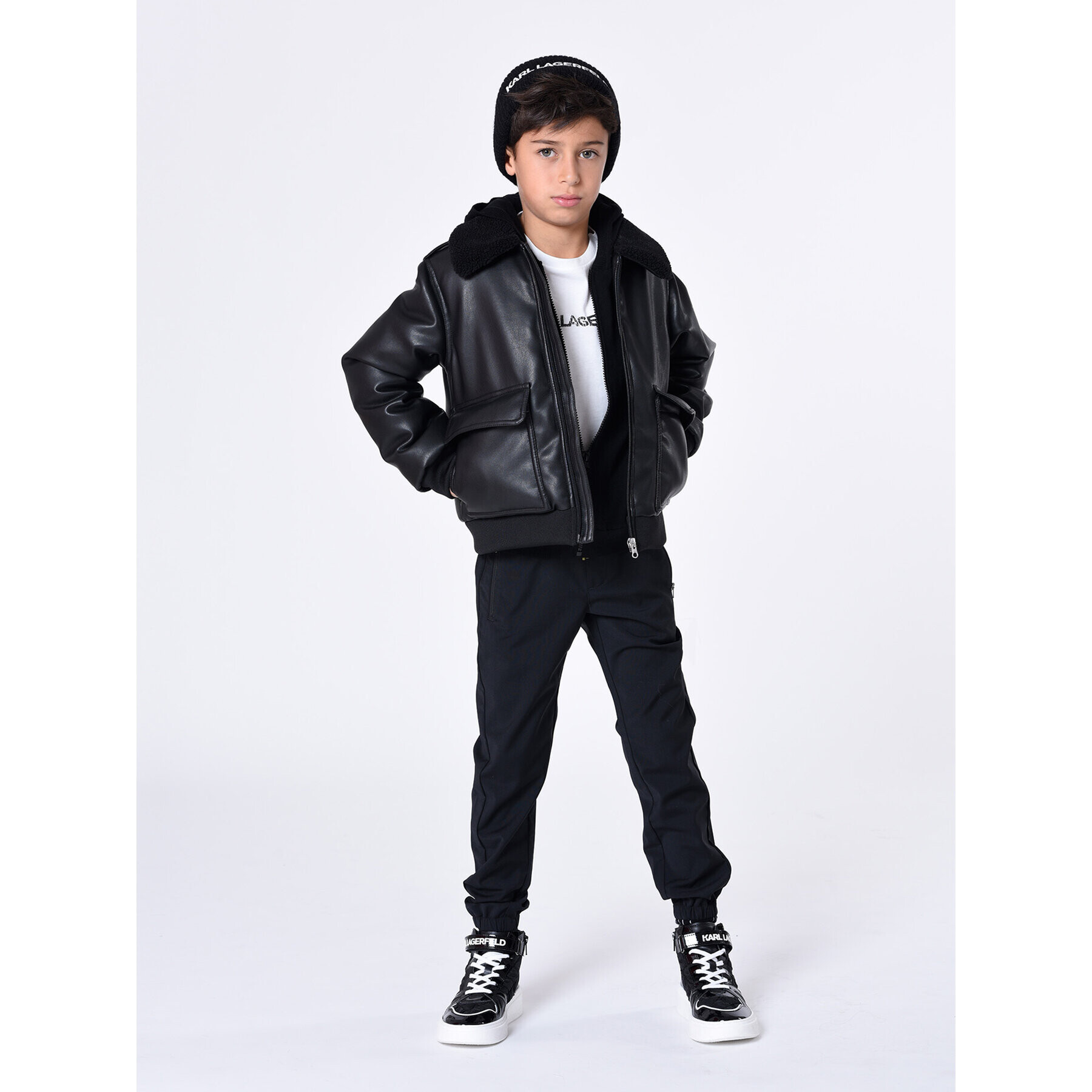 Karl Lagerfeld Kids Текстилни панталони Z24167 D Черен Regular Fit - Pepit.bg